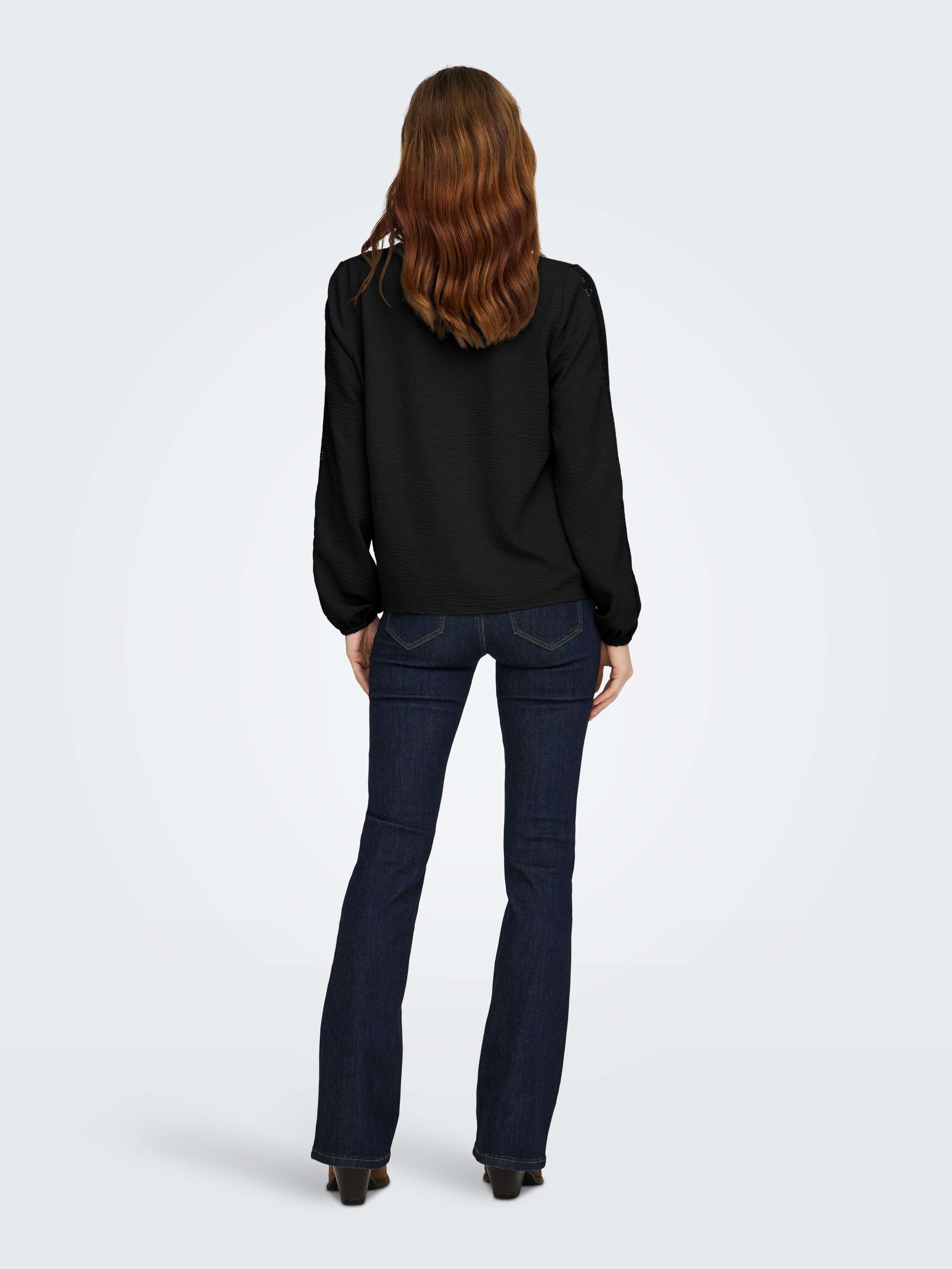 ONLY Langarmbluse »ONLGREGOR METTE LS LACE TOP WVN« Kunstfaser, regular fit, V-Ausschnitt, Regular Waist