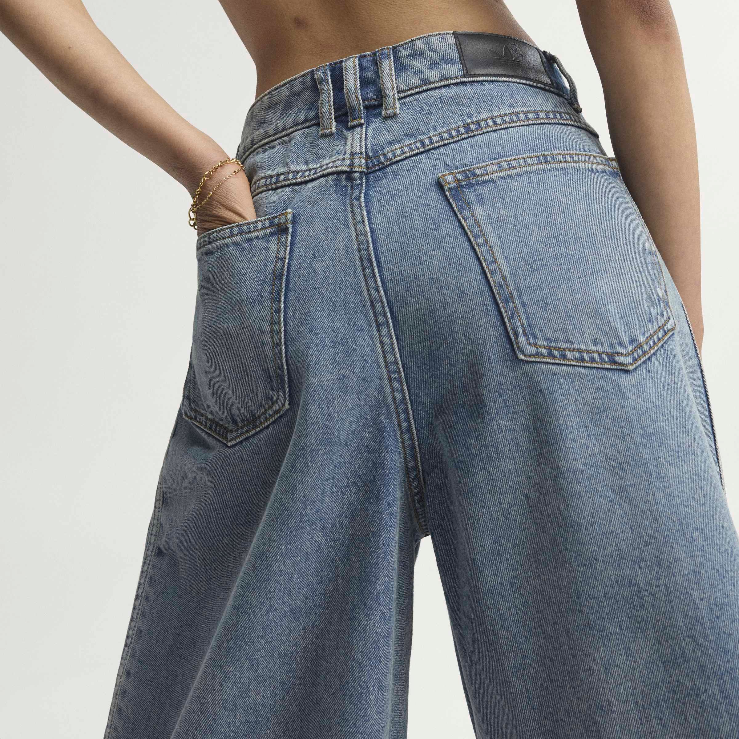 adidas Originals Shorts »DENIM-JORTS, MITTELHOHER BUND«  sportlicher Stil, aus Baumwolle, eng geschnitten, für Erwachsene