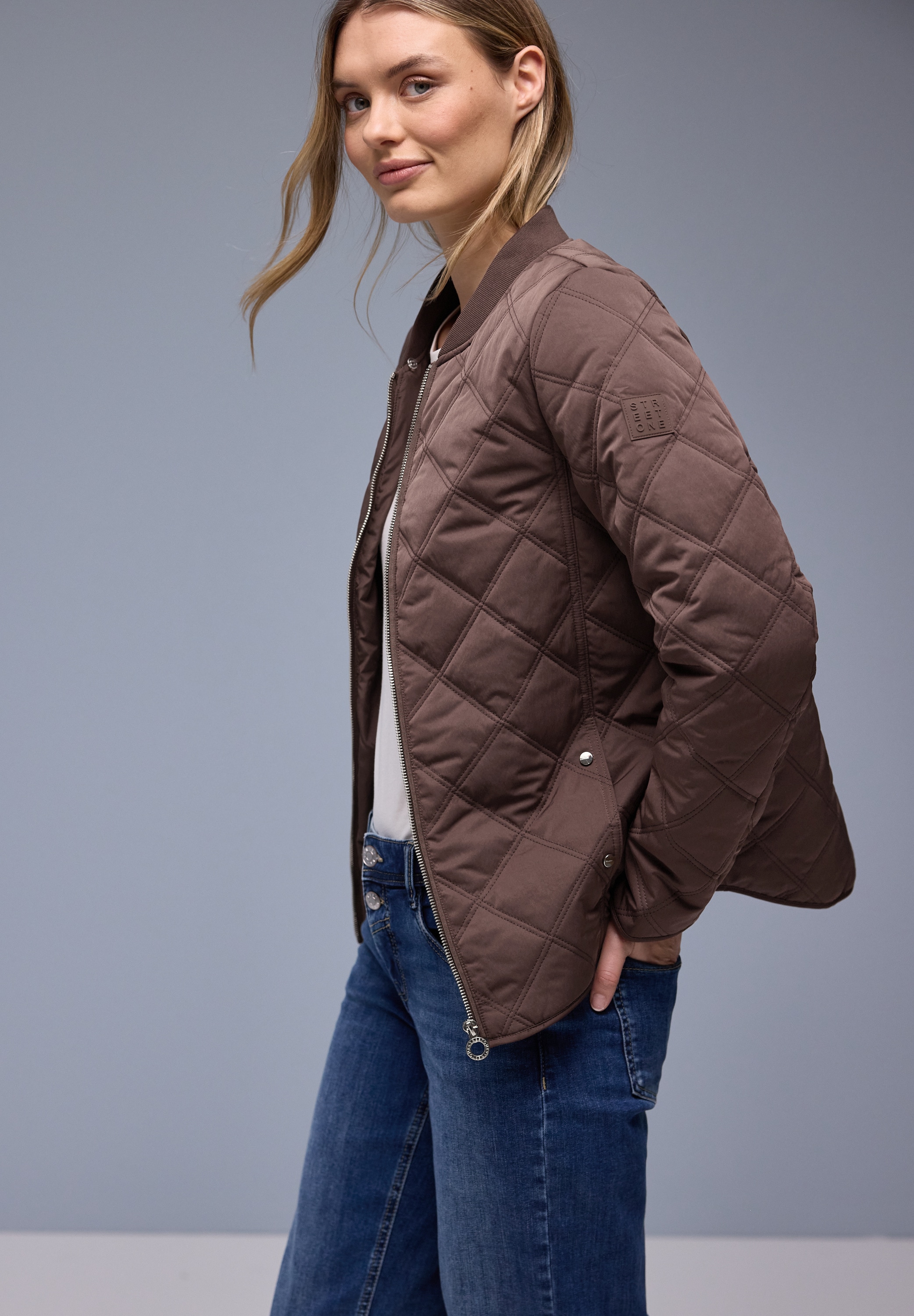 STREET ONE Steppjacke mit Kapuze mit abnehmbarer Kapuze,