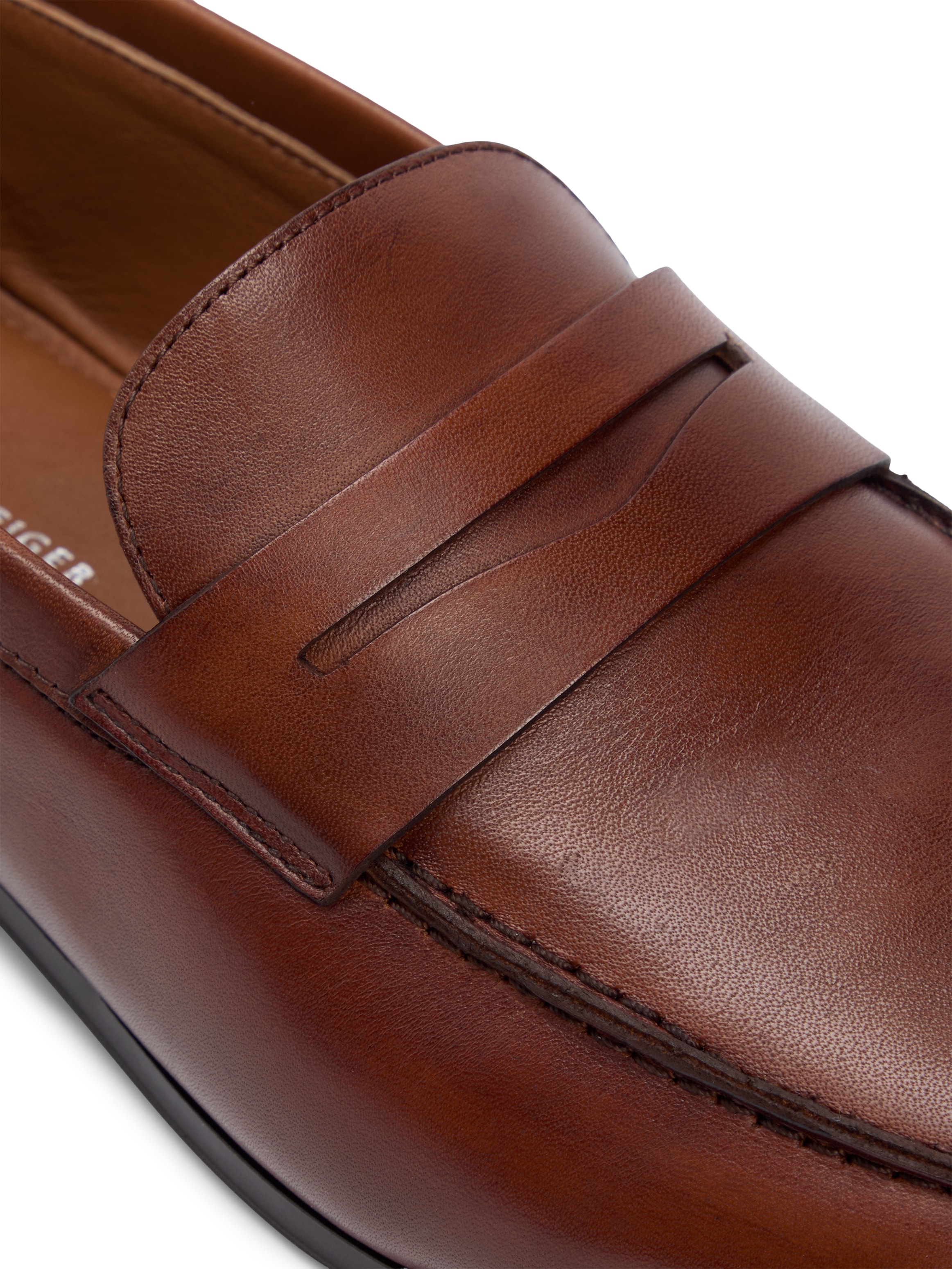 Tommy Hilfiger Loafer »FLEXIBLE SLIM  LEATHER LOAFER«  Blockabsatz, Slipper, Businessschuh mit Zierriegel