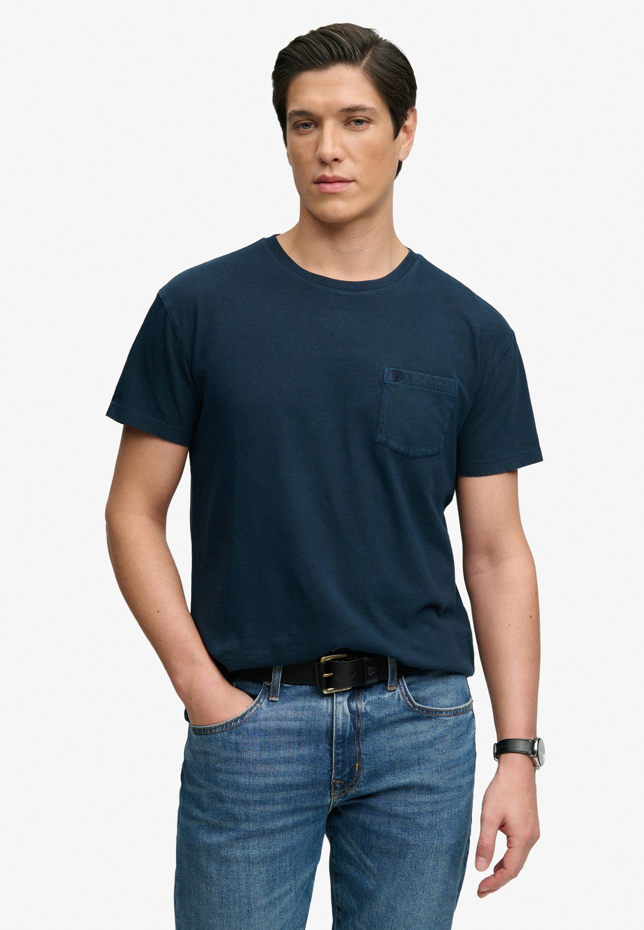 Superdry »COTTON CLASSIC LINEN PKT TEE« Baumwollmischung, relaxed fit aus luftig leichtem Baumwoll-Leinen-Mix