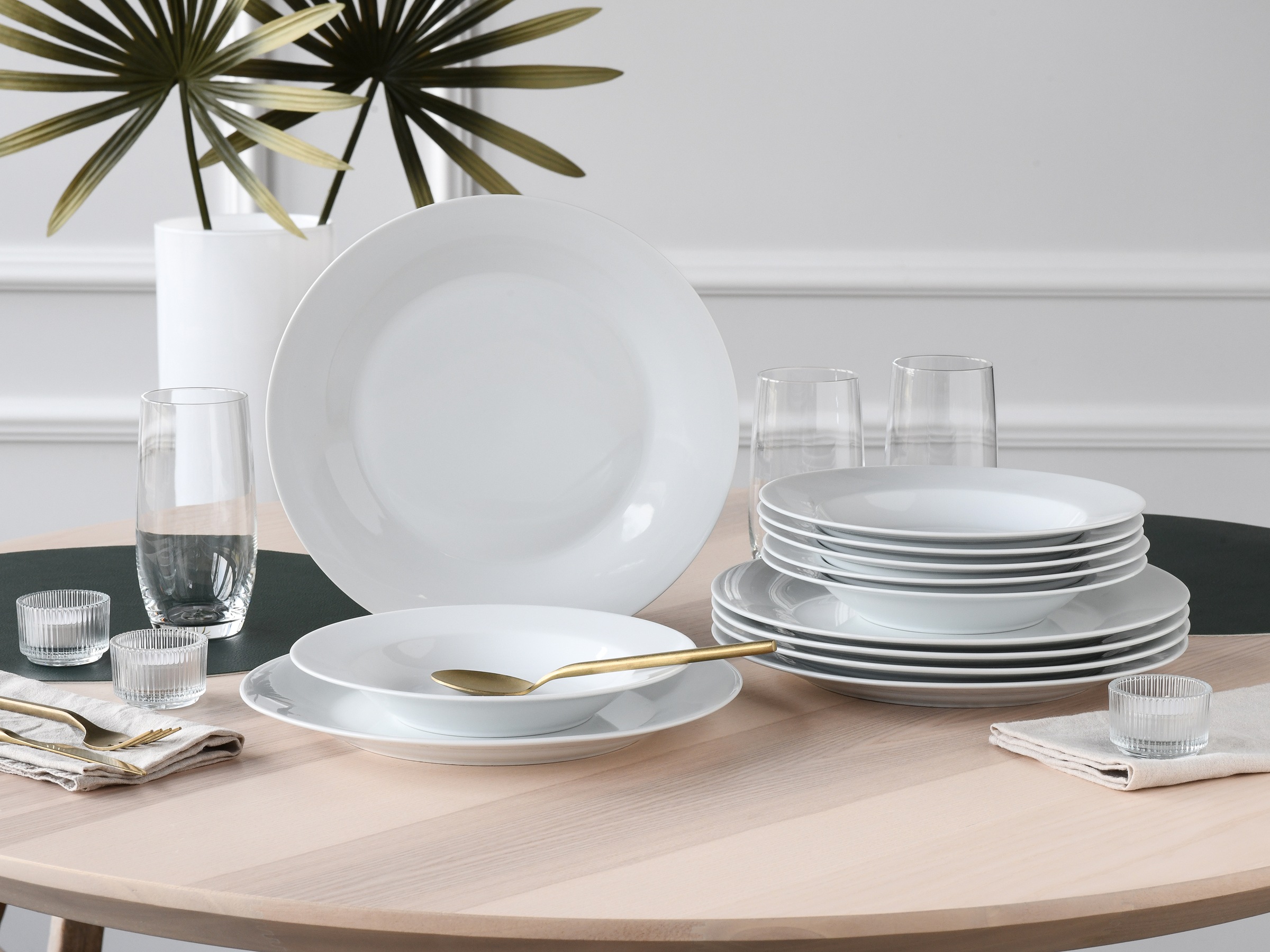 CreaTable Tafelservice »BASE Weiß, Service 12-tlg.« Klassisch, Zeitlos, Der Alleskönner