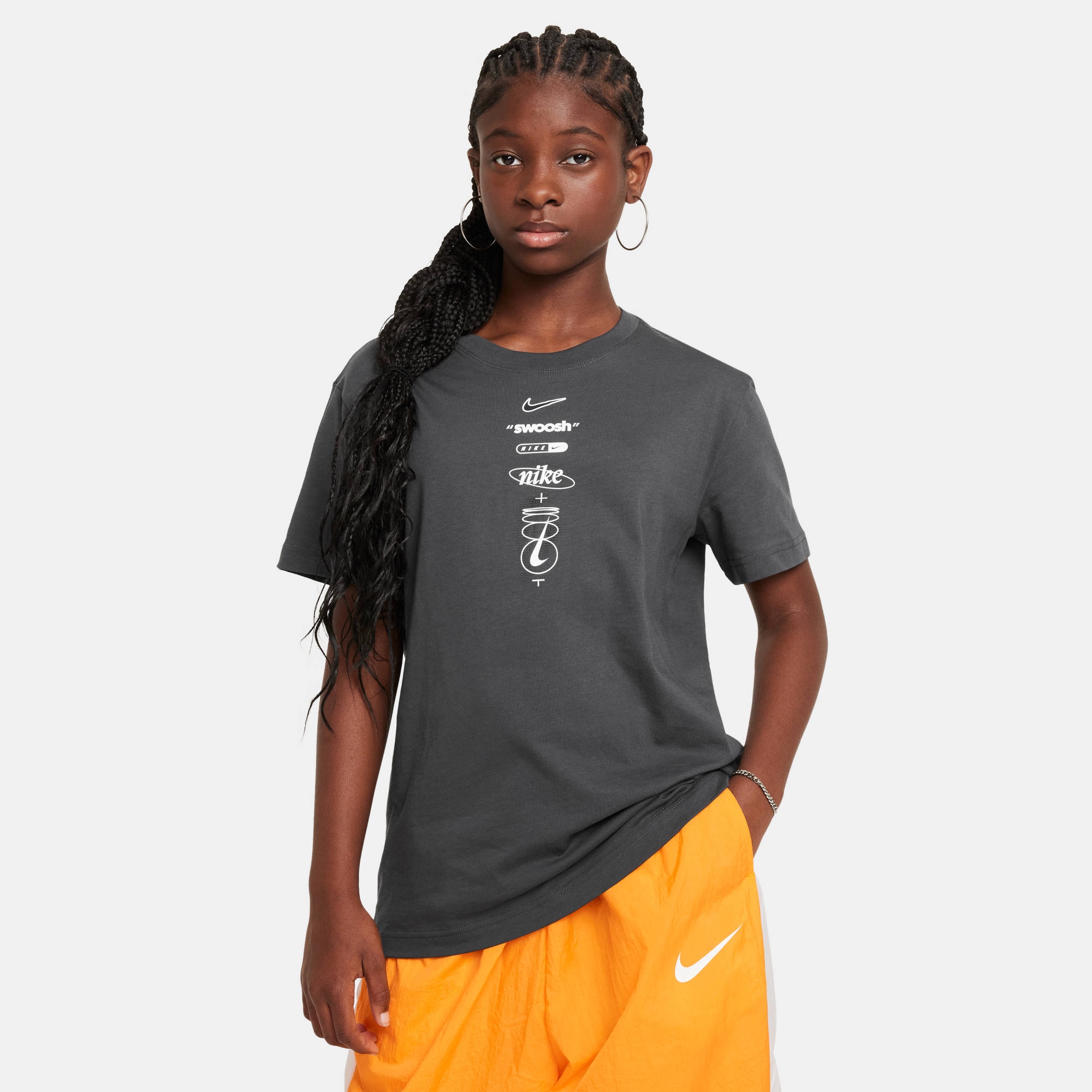 Nike Sportswear T-Shirt »G NSW BF TEE SW - für Kinder«