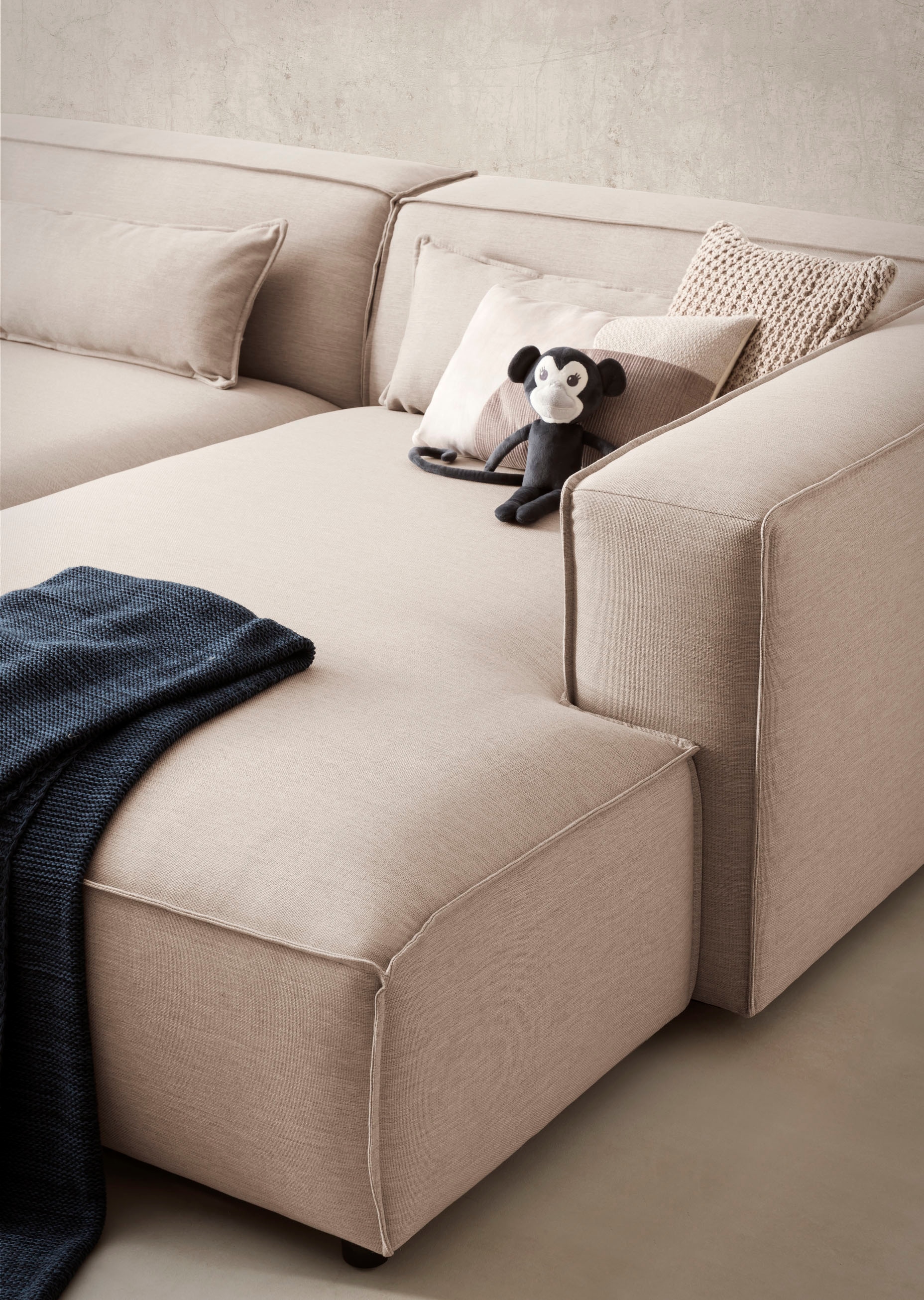 LeGer Home by Lena Gercke Ecksofa »PIARA XXL, Big-Sofa in Cord oder Leinenoptik, L-Form, mit Kedernaht«, wahlweise Ottomane rechts/links, schwarze Füße, extra tiefe Sitzfläche