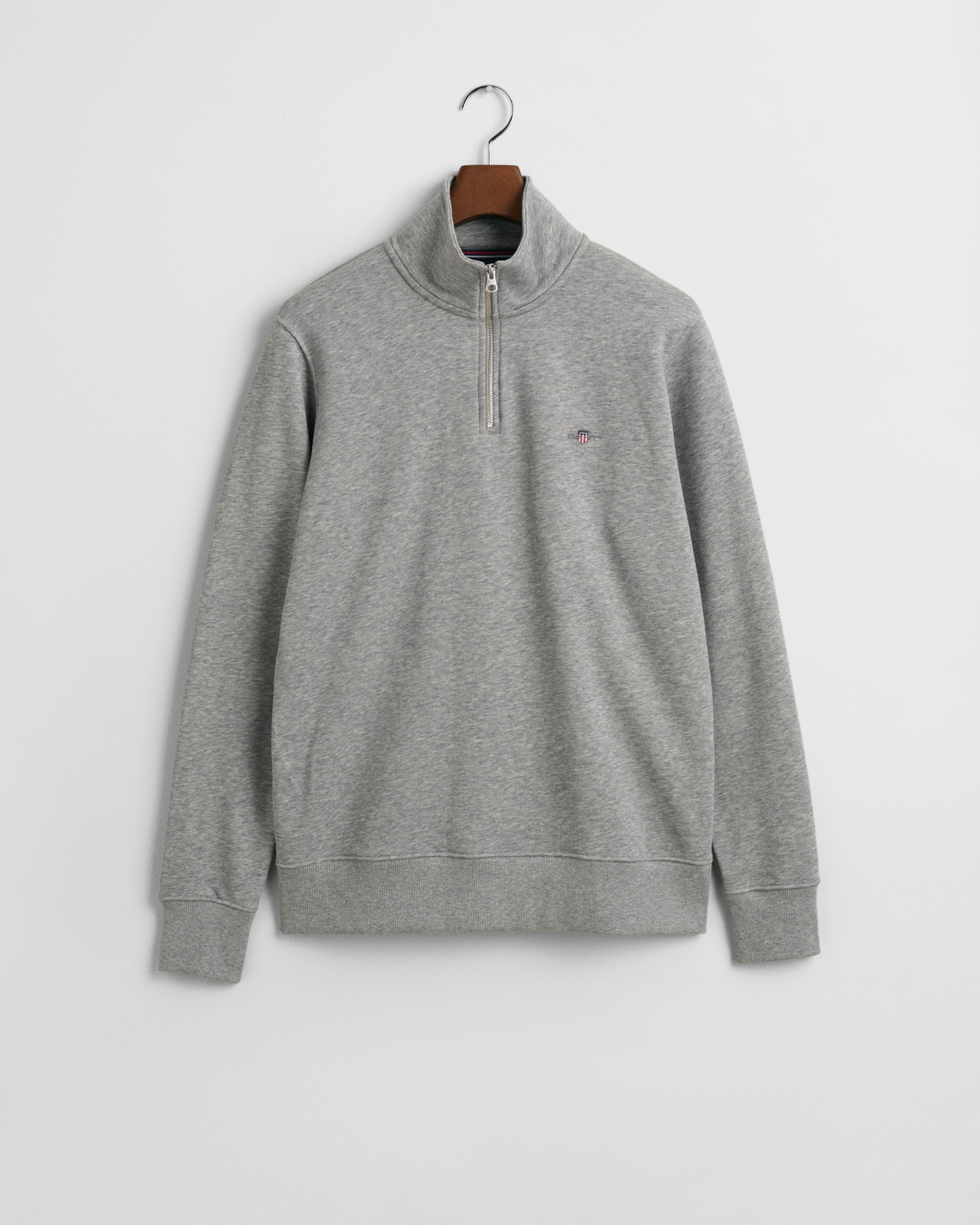 Gant Sweatshirt »REG SHIELD HALF ZIP SWEAT«, mit Logostickerei auf der Brust