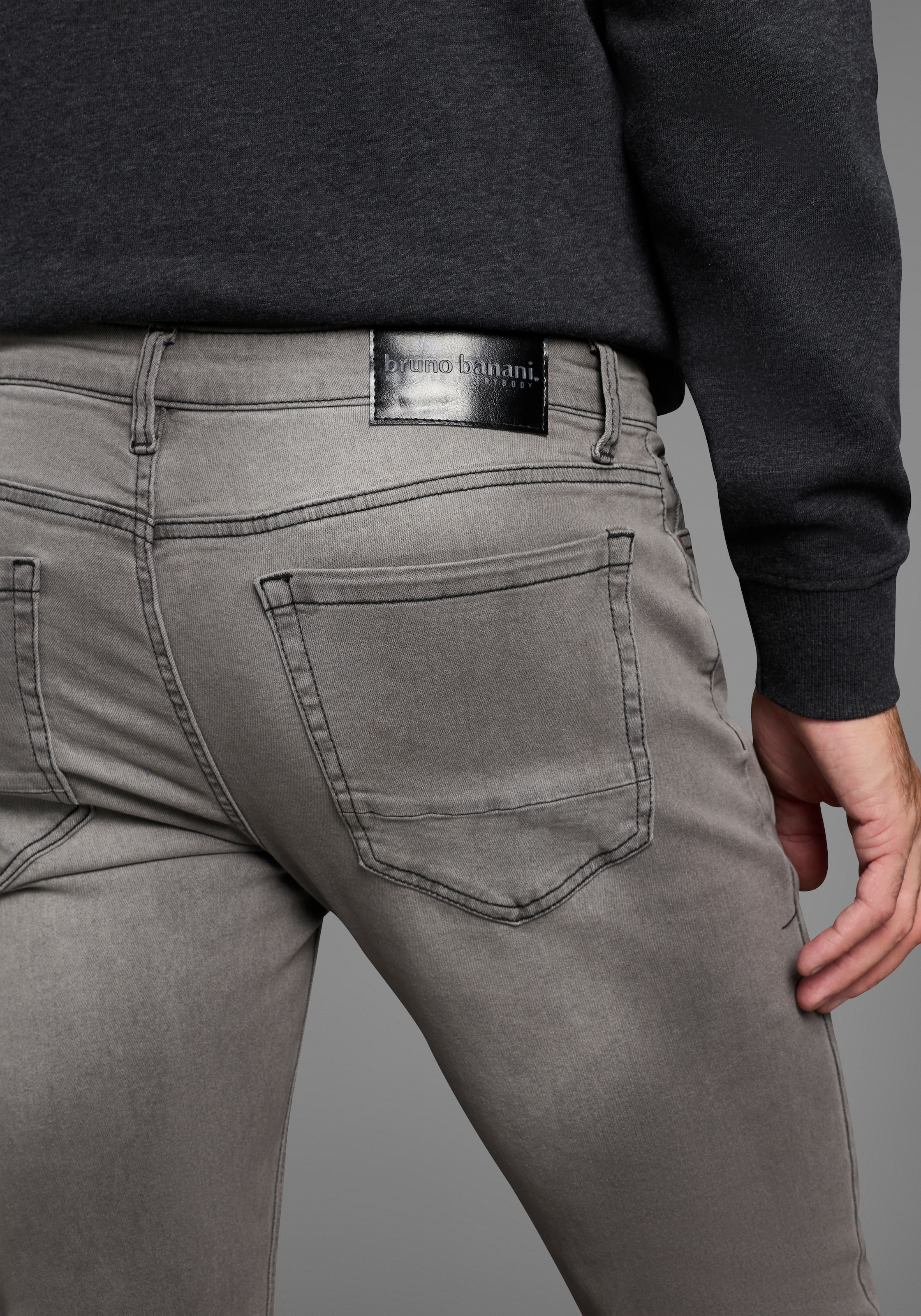 Bruno Banani Straight-Jeans »Hutch«, gerade Beinform, teilweise mit modischen Destroyed-Effekten