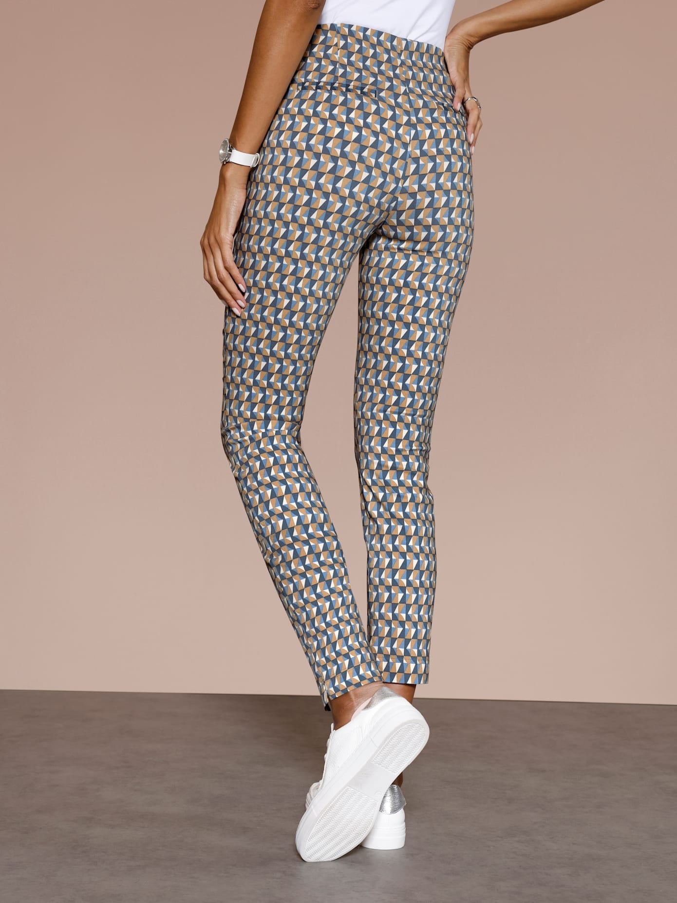 creation L Webhose