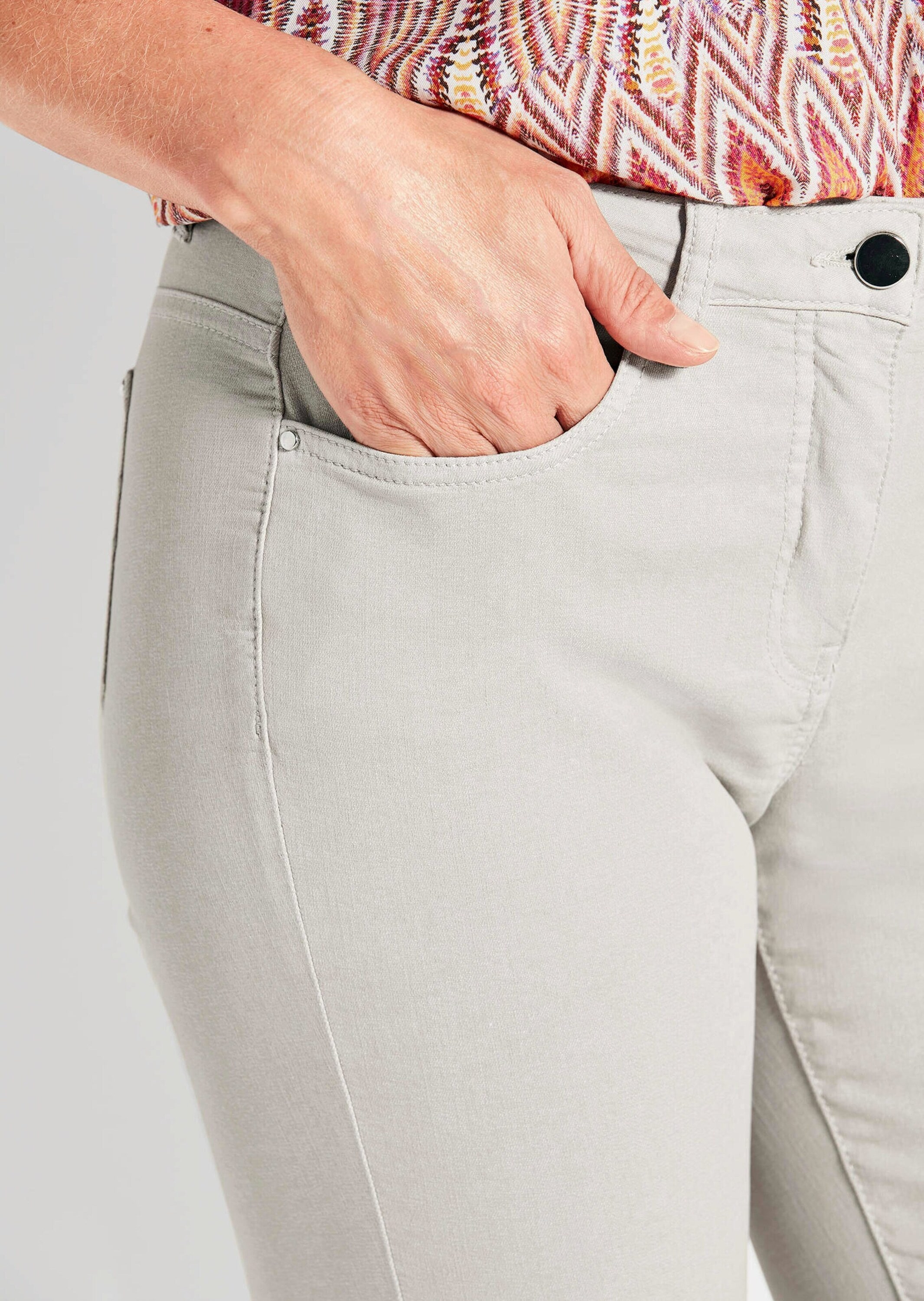 GOLDNER Regular-fit-Jeans »Lange Freizeithose BELLA mit Formbund«