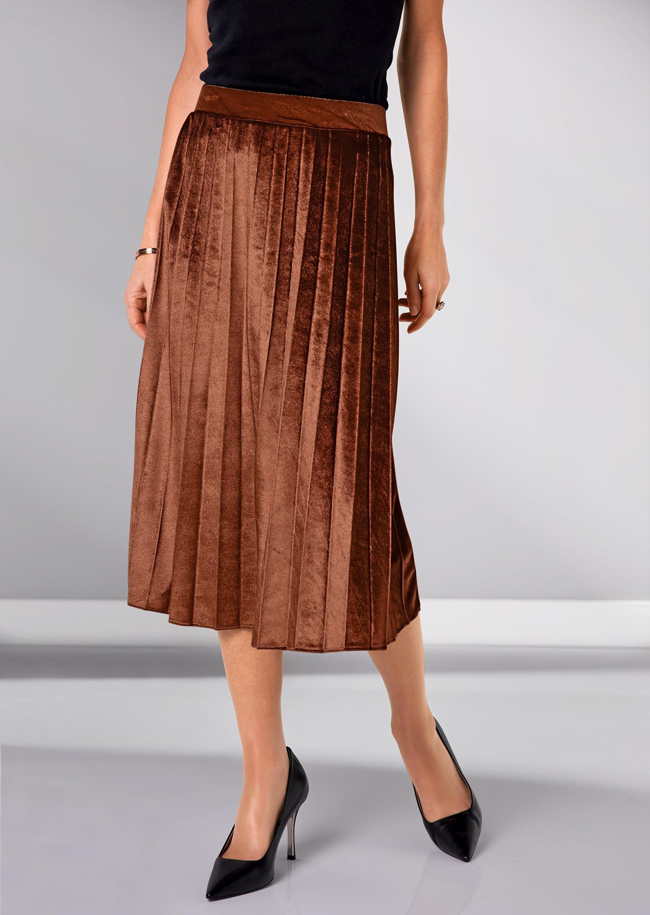 GOLDNER A-Linien-Rock »Kurzgröße Plisseerock aus schimmerndem Samt«