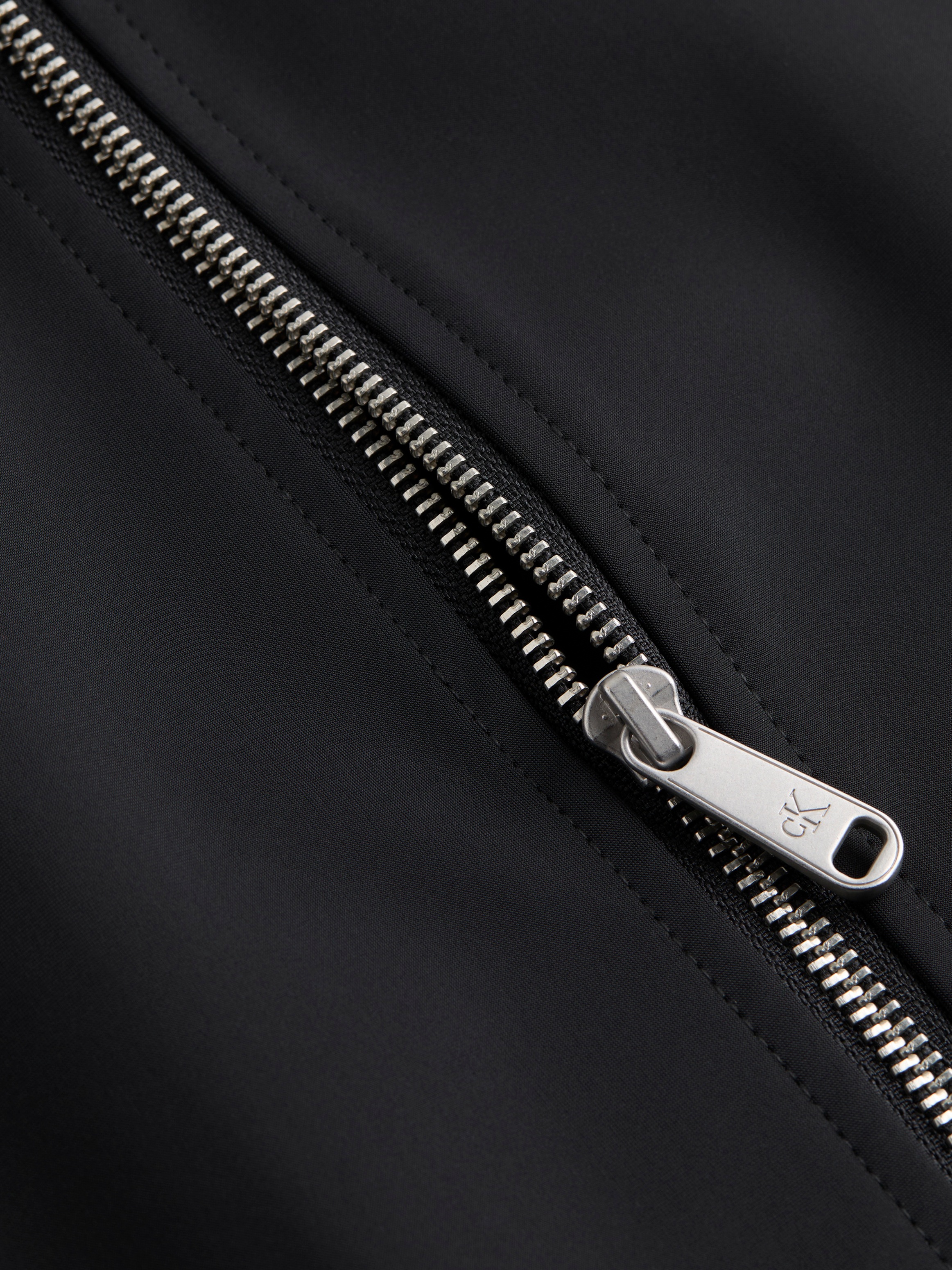 Calvin Klein Jeans Kurzjacke »TECH ZIP THROUGH SHORT JACKET«, im schlichten Design