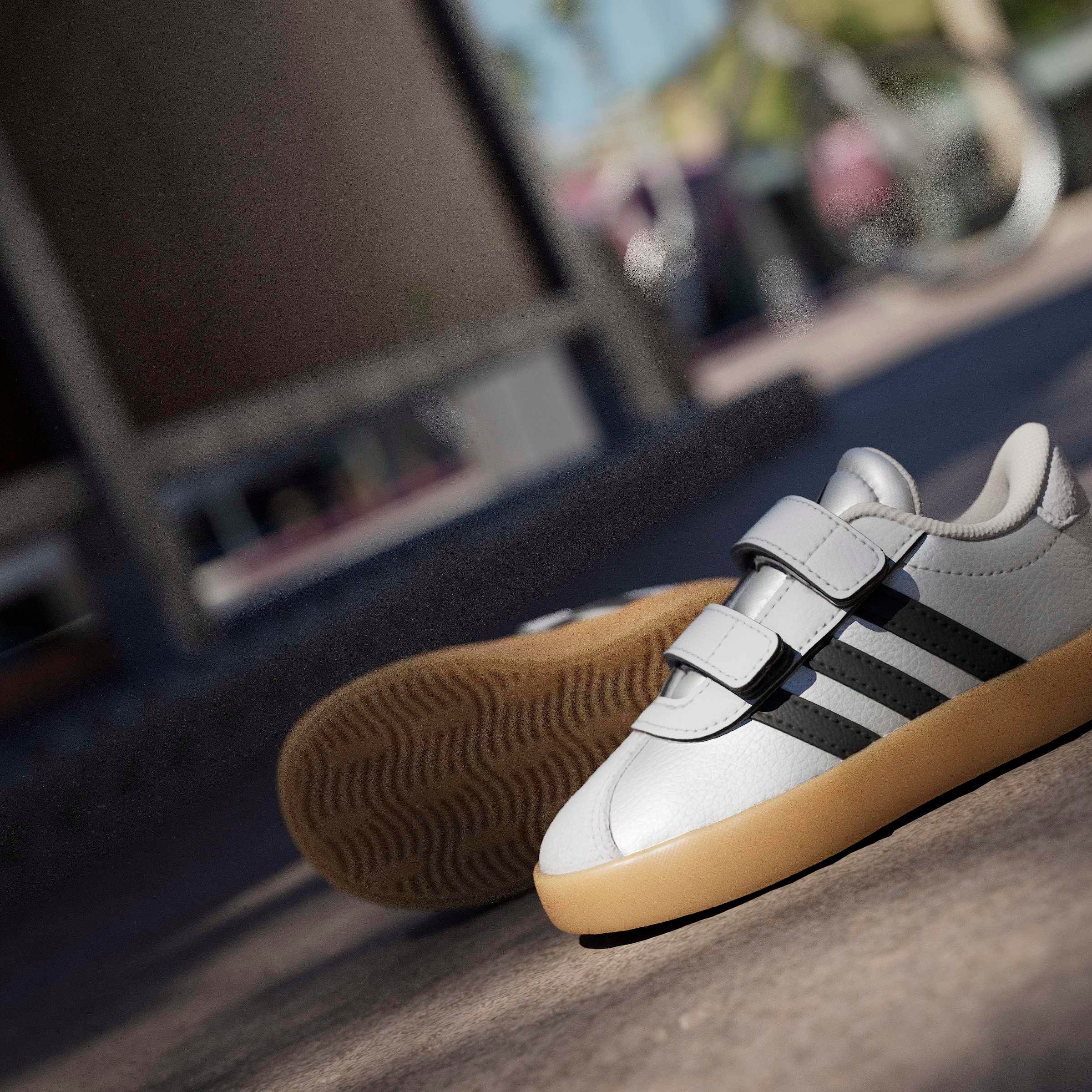 adidas Sportswear Klettschuh »VL COURT 3.0 KIDS«  inspiriert vom Design des adidas samba, für Kinder