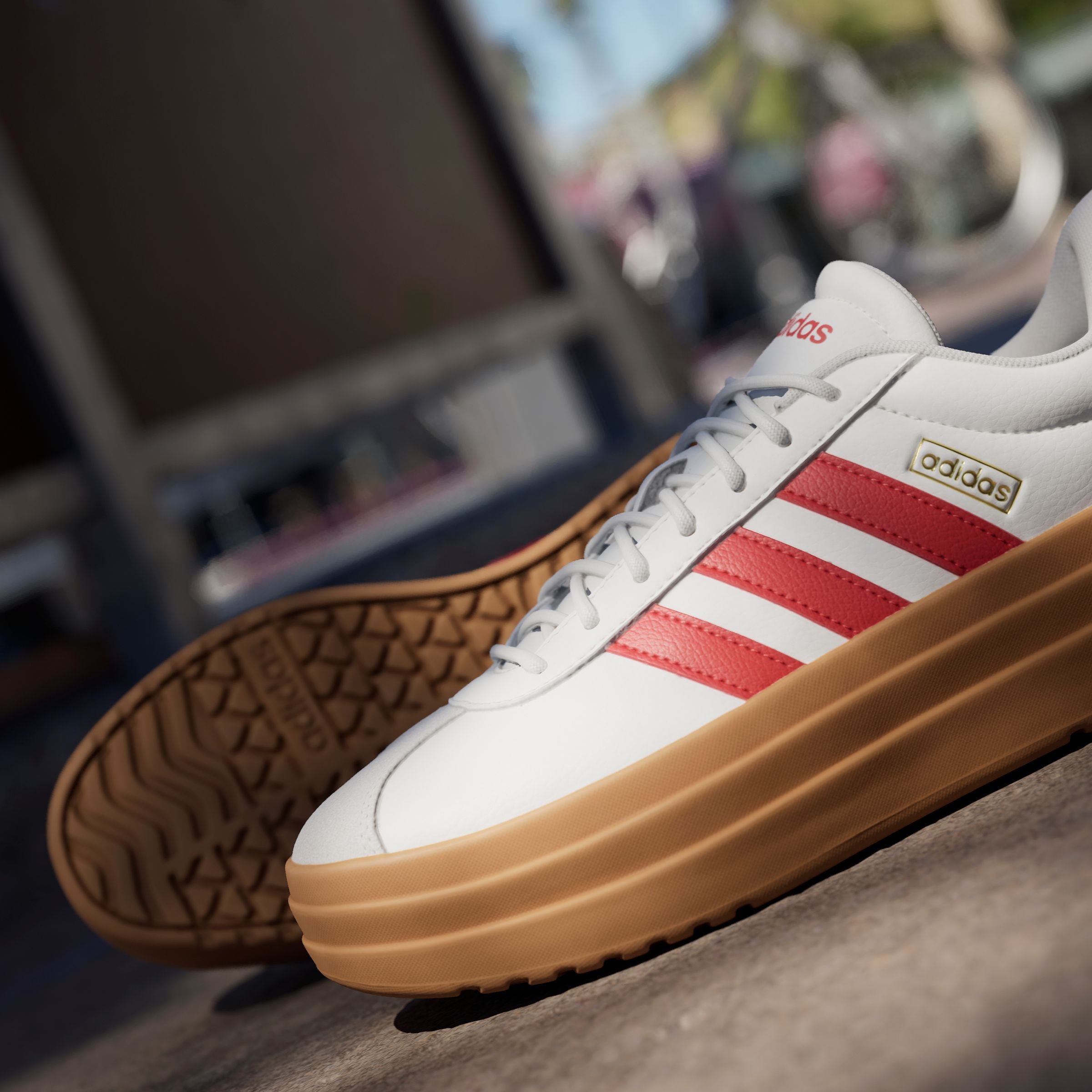 adidas Sportswear Sneaker »VL COURT BOLD«, Design auf den Spuren des adidas Gazelle Bold