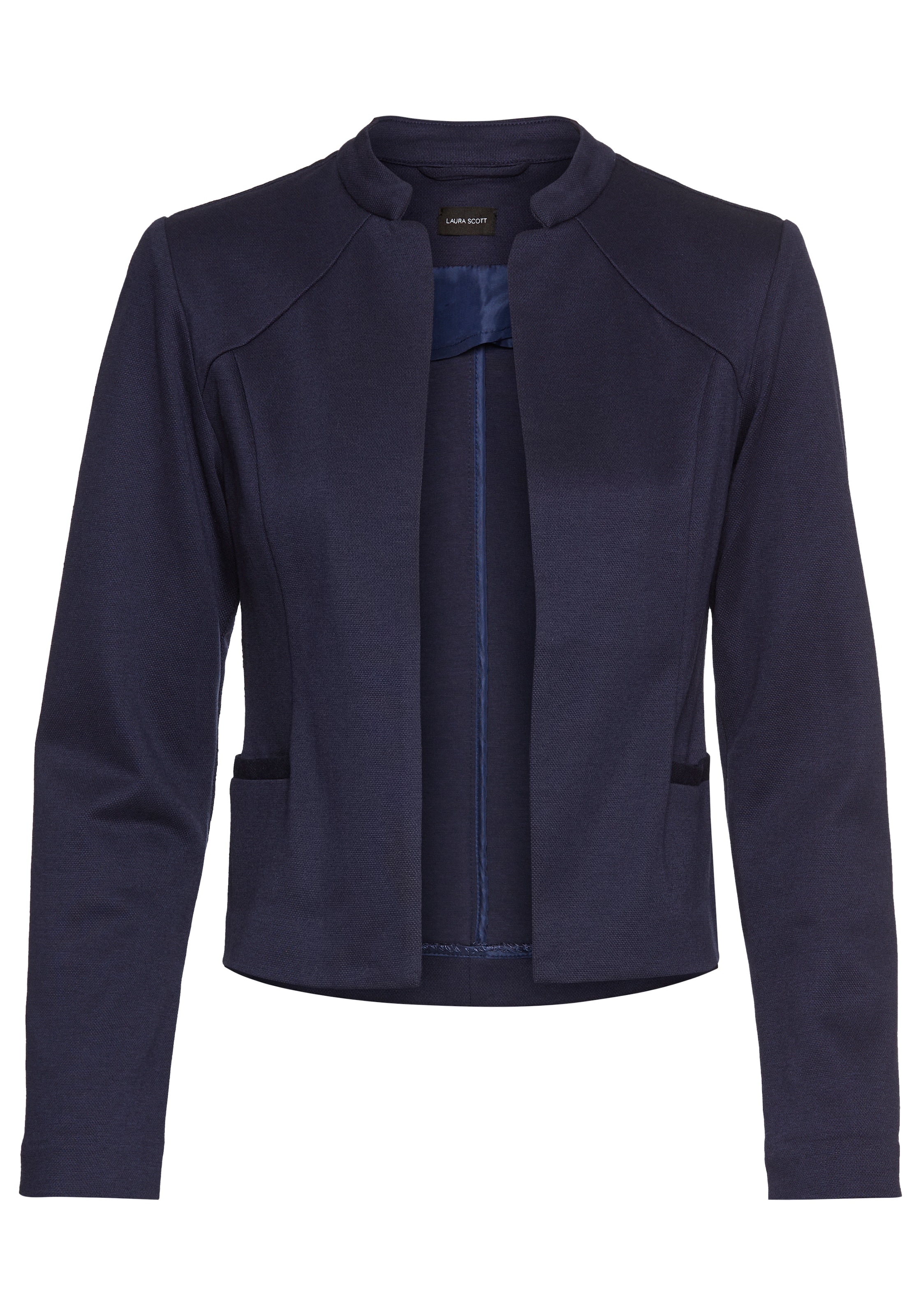 Laura Scott Kurzblazer, im sportiven Look