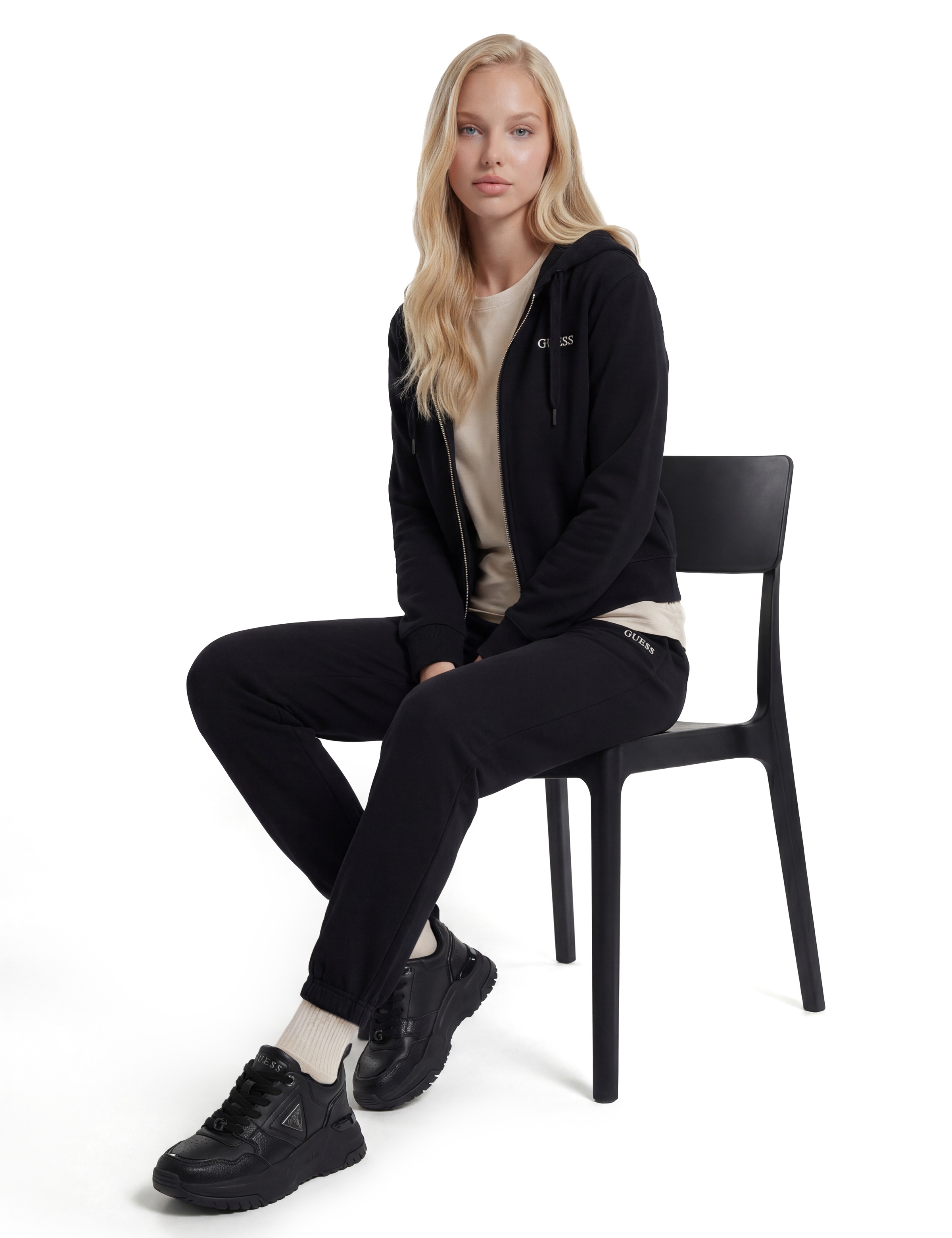 Guess Kapuzensweatjacke »SOFIA ZIPPER SWEATSHIRT« mit Logostickerei, Baumwollmix