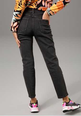 Aniston CASUAL Mom-Jeans, mit dezentem Used-Look kaufen