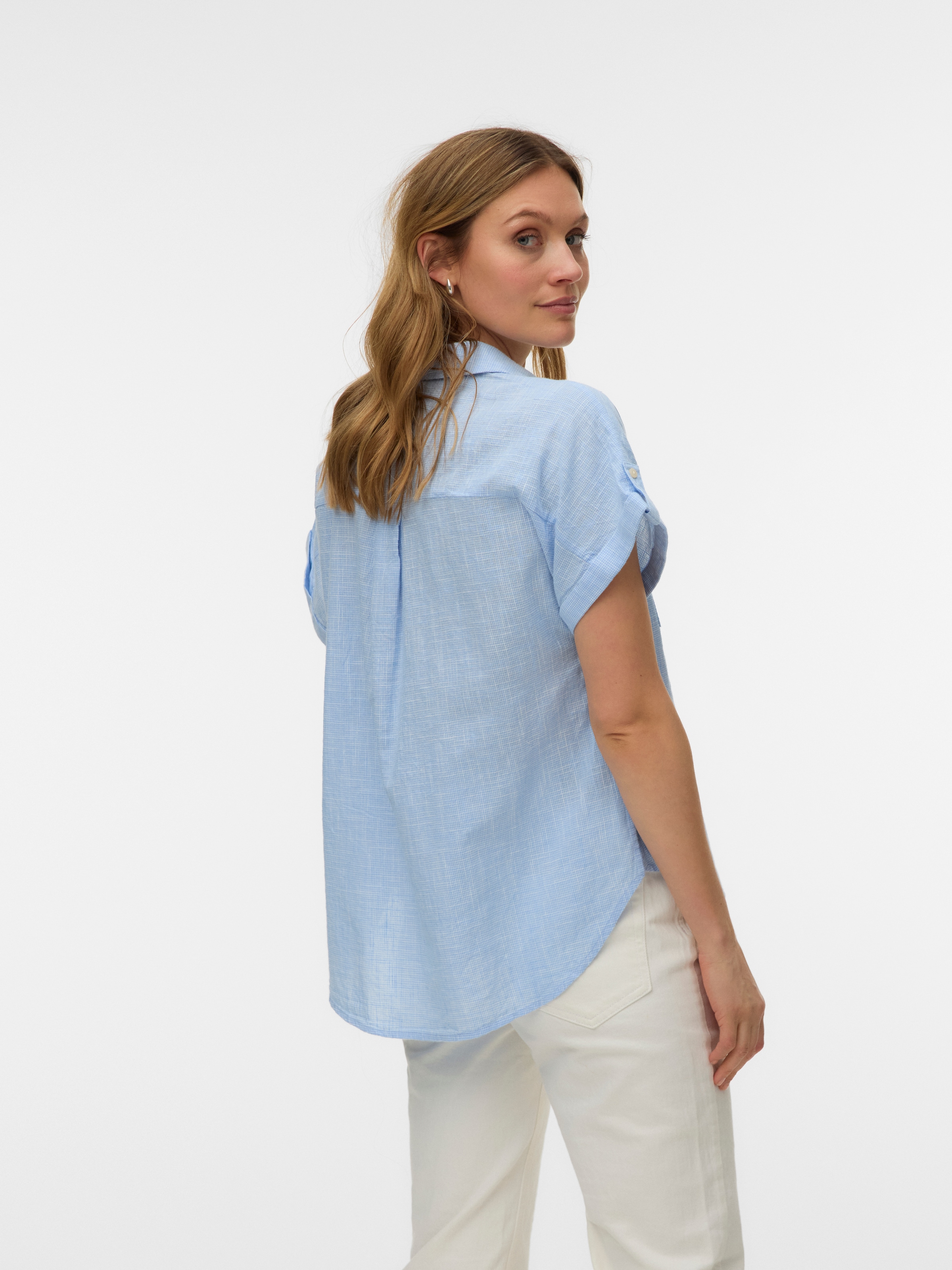 Vero Moda Kurzarmbluse »VMTHILDE SS SHIRT WVN NOOS« Baumwolle, Kurzarm mit Riegel, hinten etwas länger als vorn