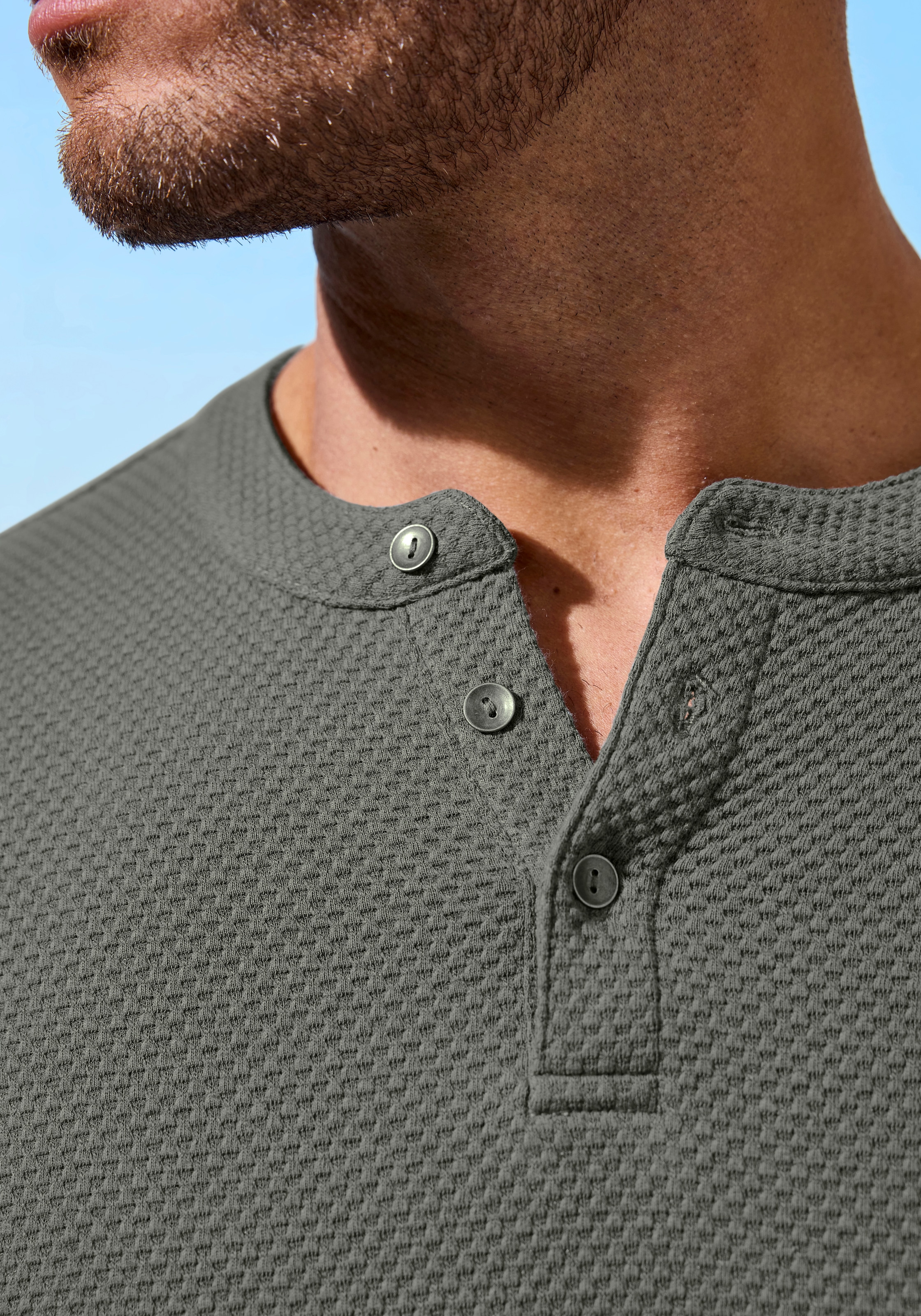 John Devin T-Shirt »Kurzarm-Poloshirt aus Struktur-Qualität« mit modischem Stehkragen und Knopfleiste