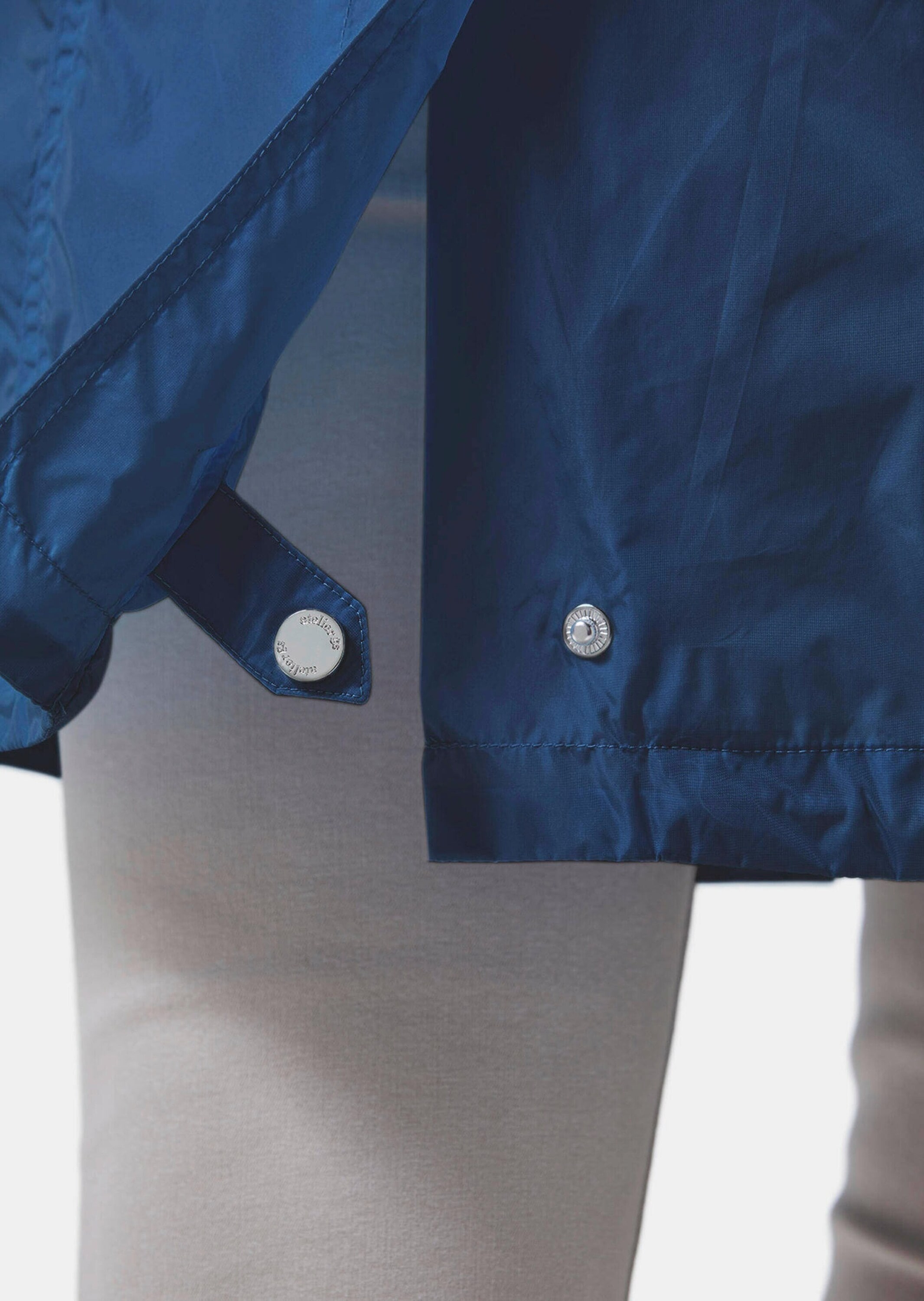 GOLDNER Kurzjacke »Trendiger leichter Regen Parka aus funktionalem Material«