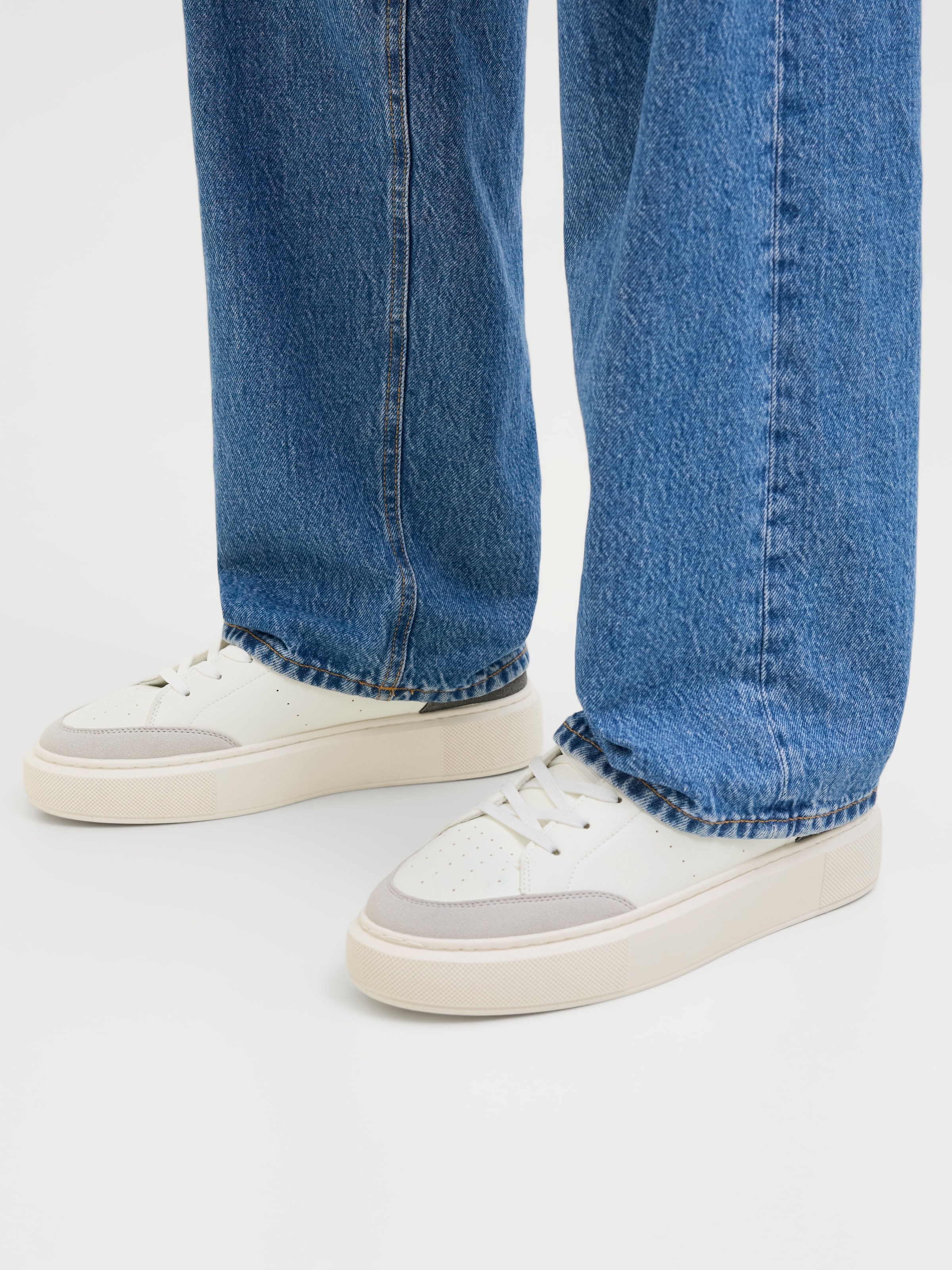 Jack & Jones Sneaker »JFWASPIRE COURT«  Schnürschuh, Halbschuh, Freizeitschuh in klassischer Optik