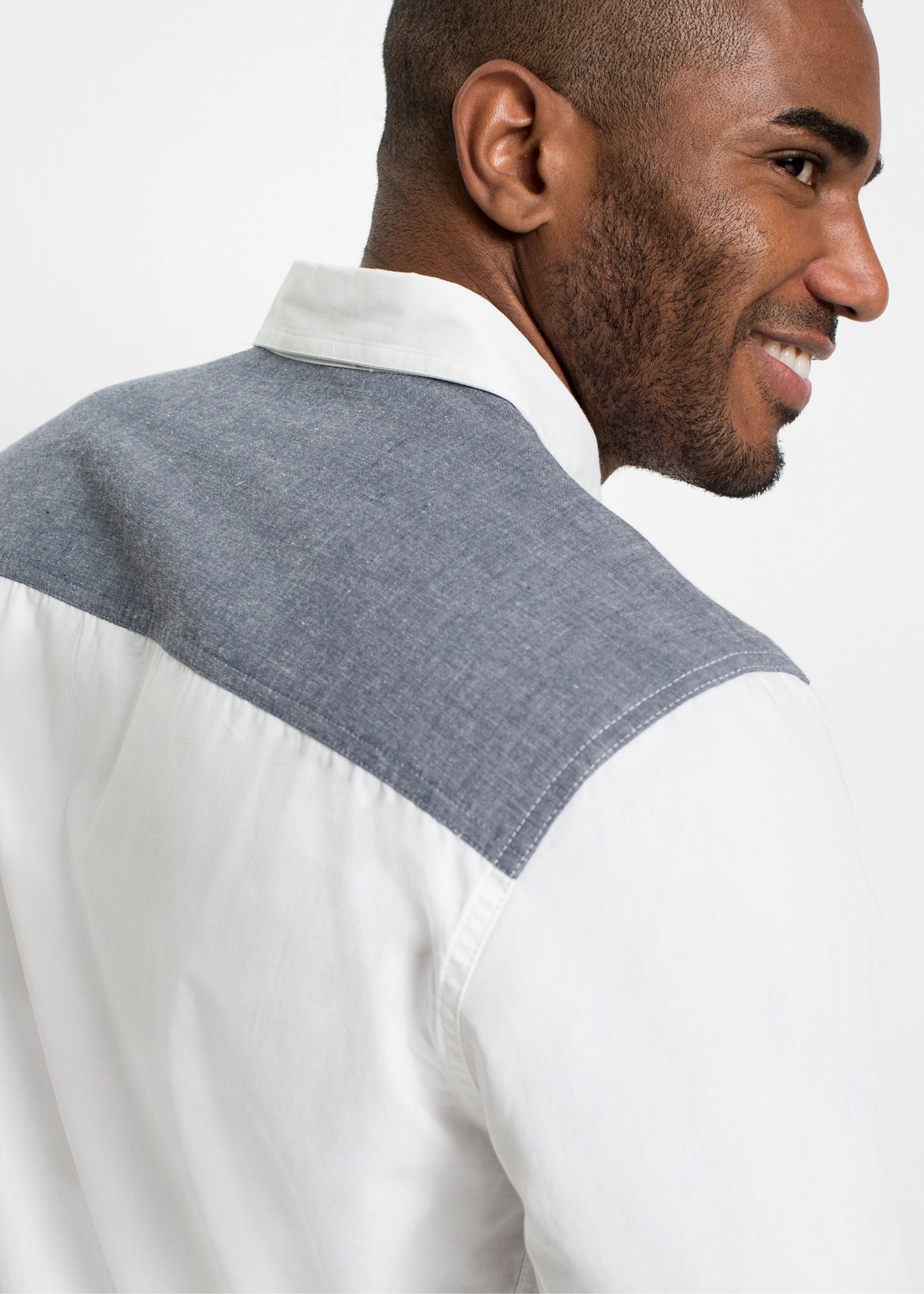 bonprix Kurzarmhemd 1 mit kurzem Arm, aus Baumwolle, mit zwei Pattentaschen