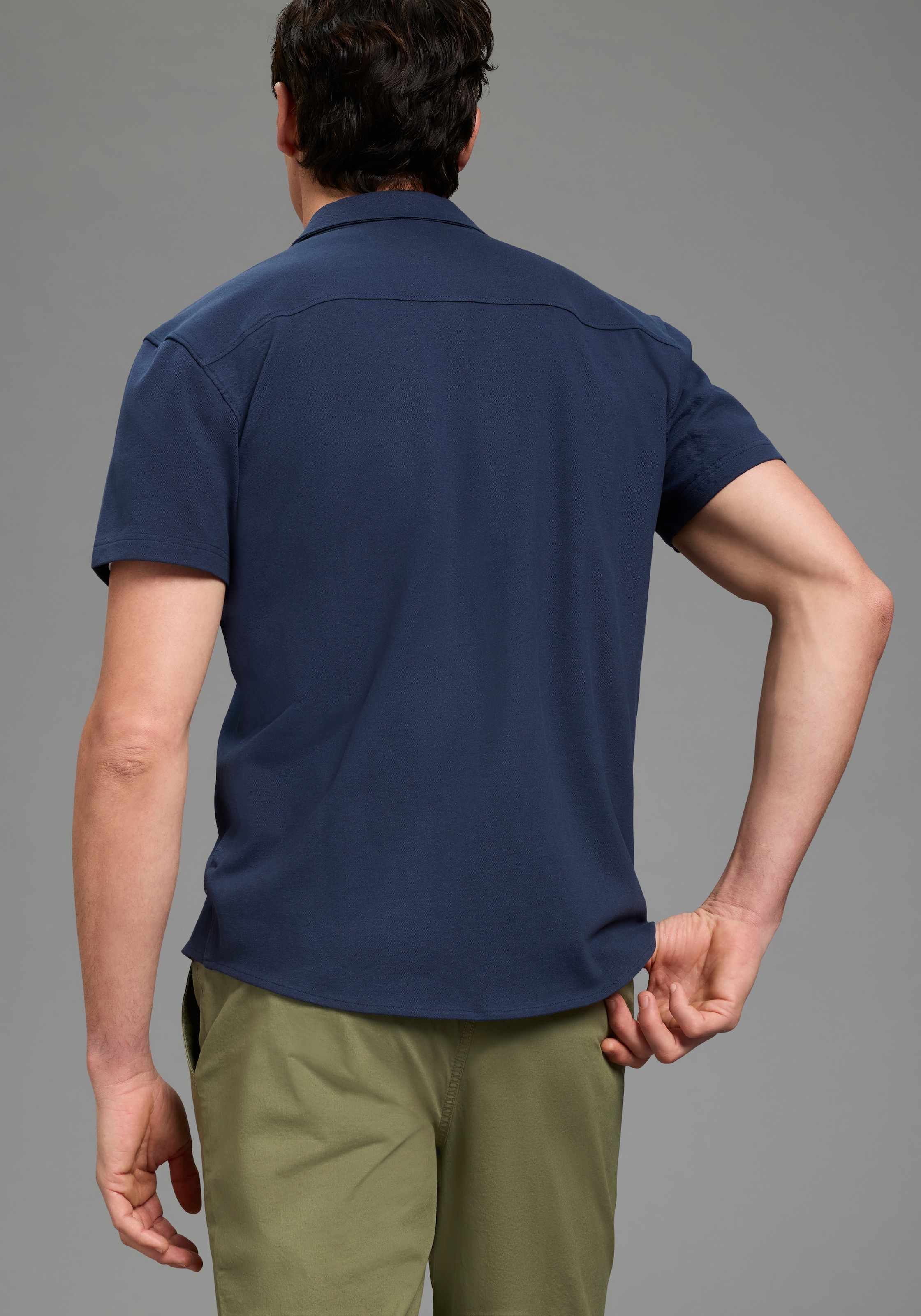 Bruno Banani Kurzarmhemd Kurzarm, für verschiedene Anlässe, aus Baumwolle und Elasthan