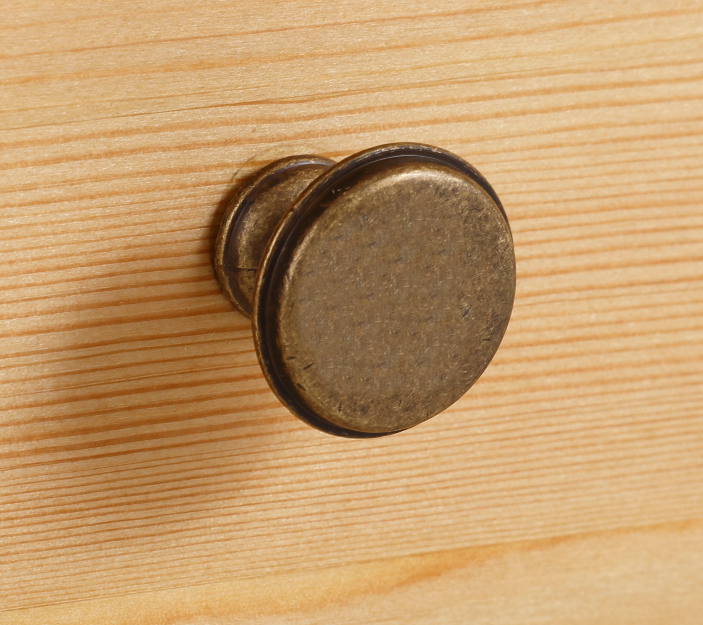 OTTO home Couchtisch »Leonis« Breite 89 cm, mit Schubladen und Ablageboden, massiver Kiefer,  FSC®