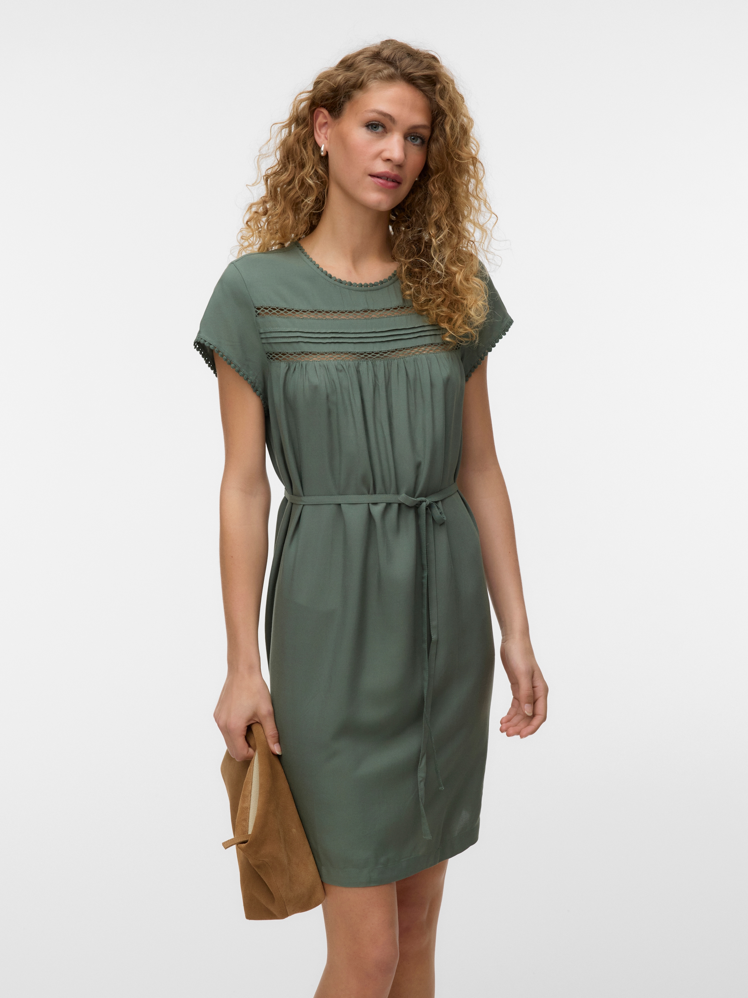 Vero Moda Minikleid »VMDEBBIE PLEAT SL SHORT DRESS WVN« Viskose, Bindegürtel