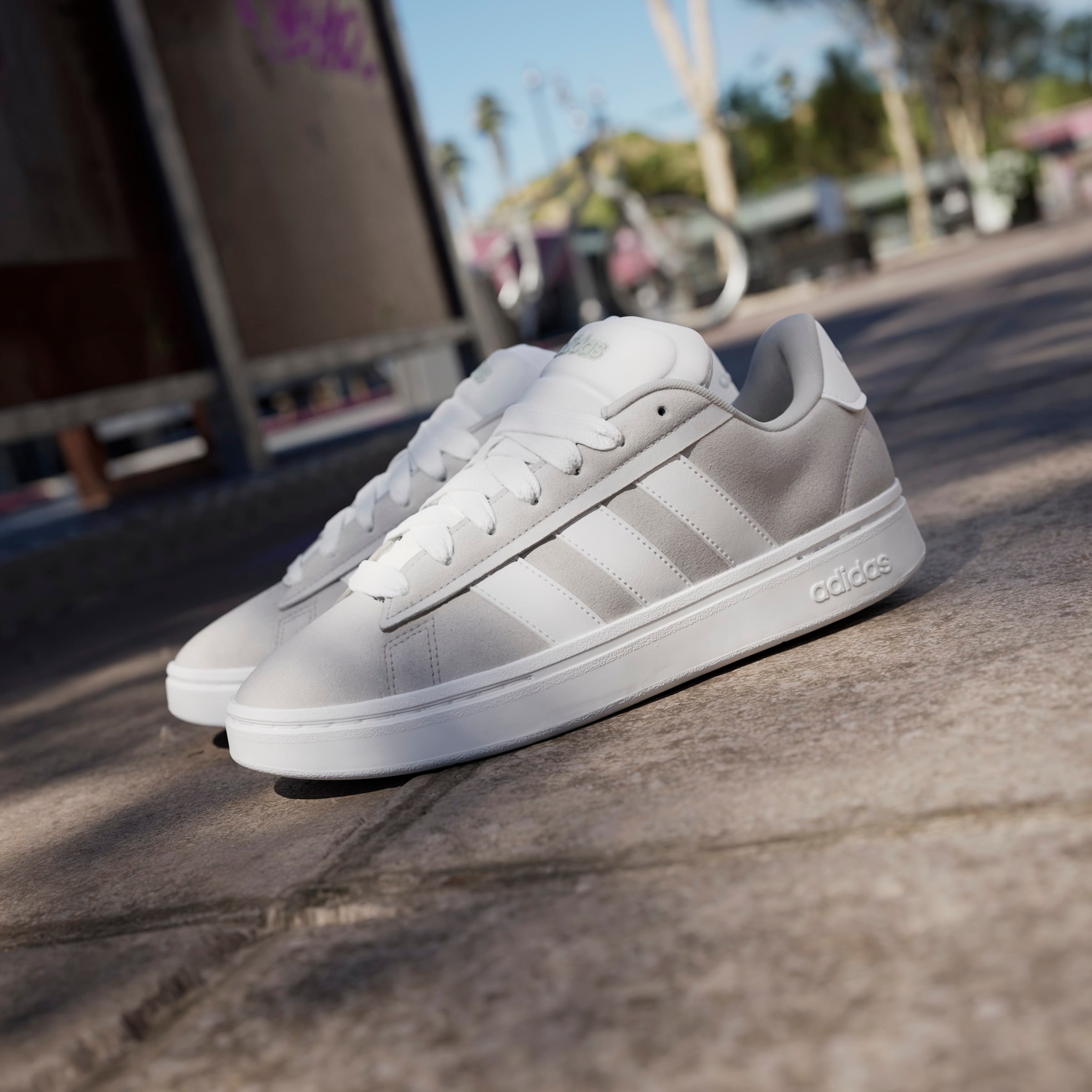 adidas Sportswear Sneaker »GRAND COURT ALPHA«  Design inspiriert vom adidas Campus 00