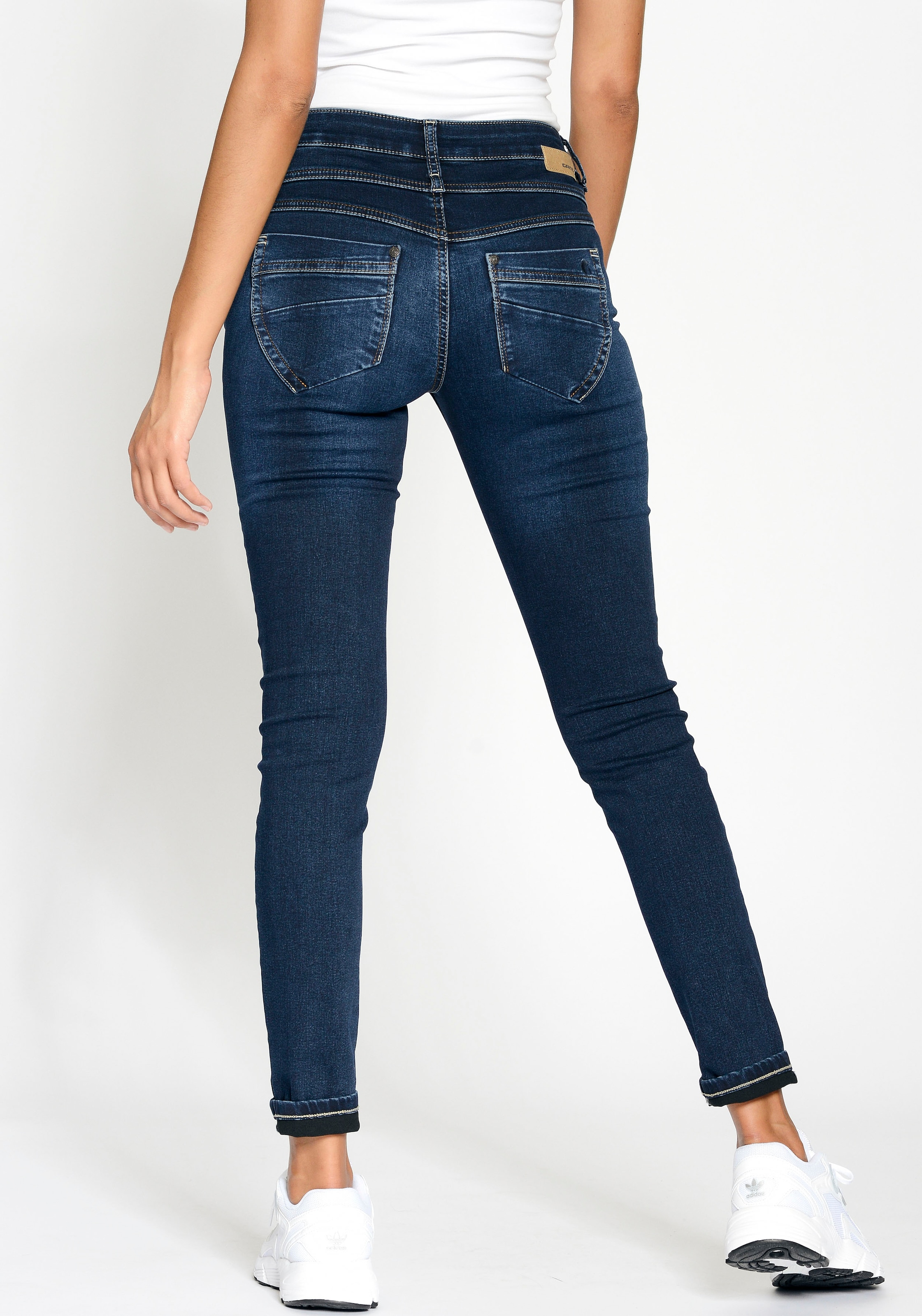 GANG Skinny-fit-Jeans »94MORA«, 3-Knopf-Verschluss bei mit Passe vorne und OTTOversand
