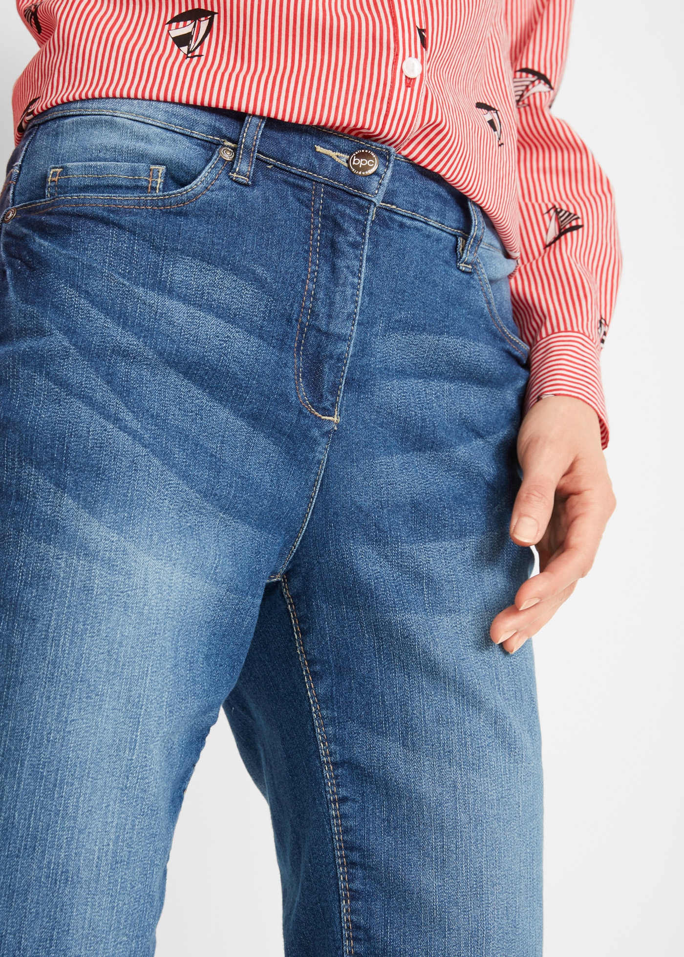 bonprix Bermudas »Jeans Bermuda Mid Waist mit gekrempeltem Saum«  Jeans Bermuda Mid Waist mit gekrempeltem Saum