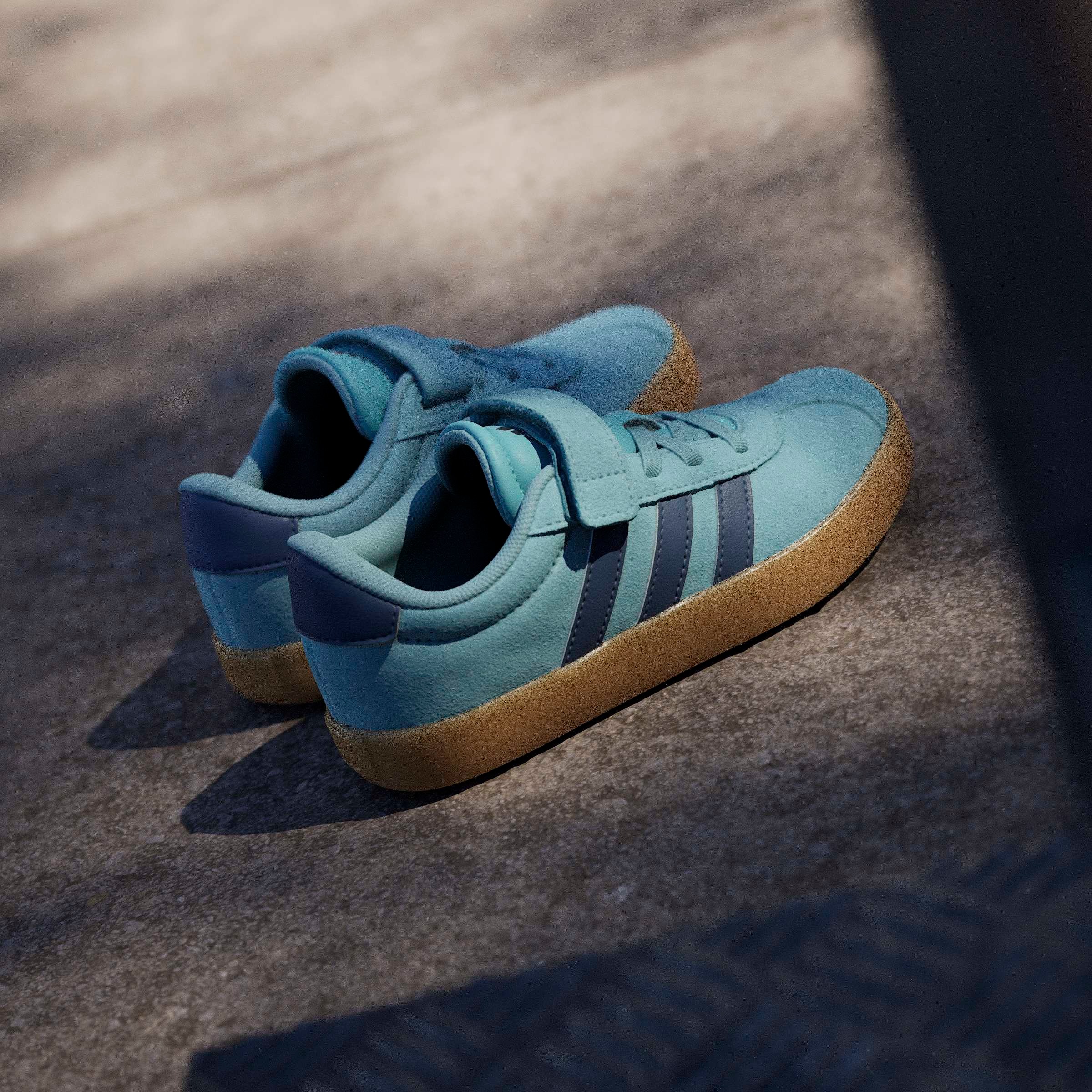 adidas Sportswear Sneaker »VL COURT 3.0«  inspiriert vom Design des adidas Handball Spezial