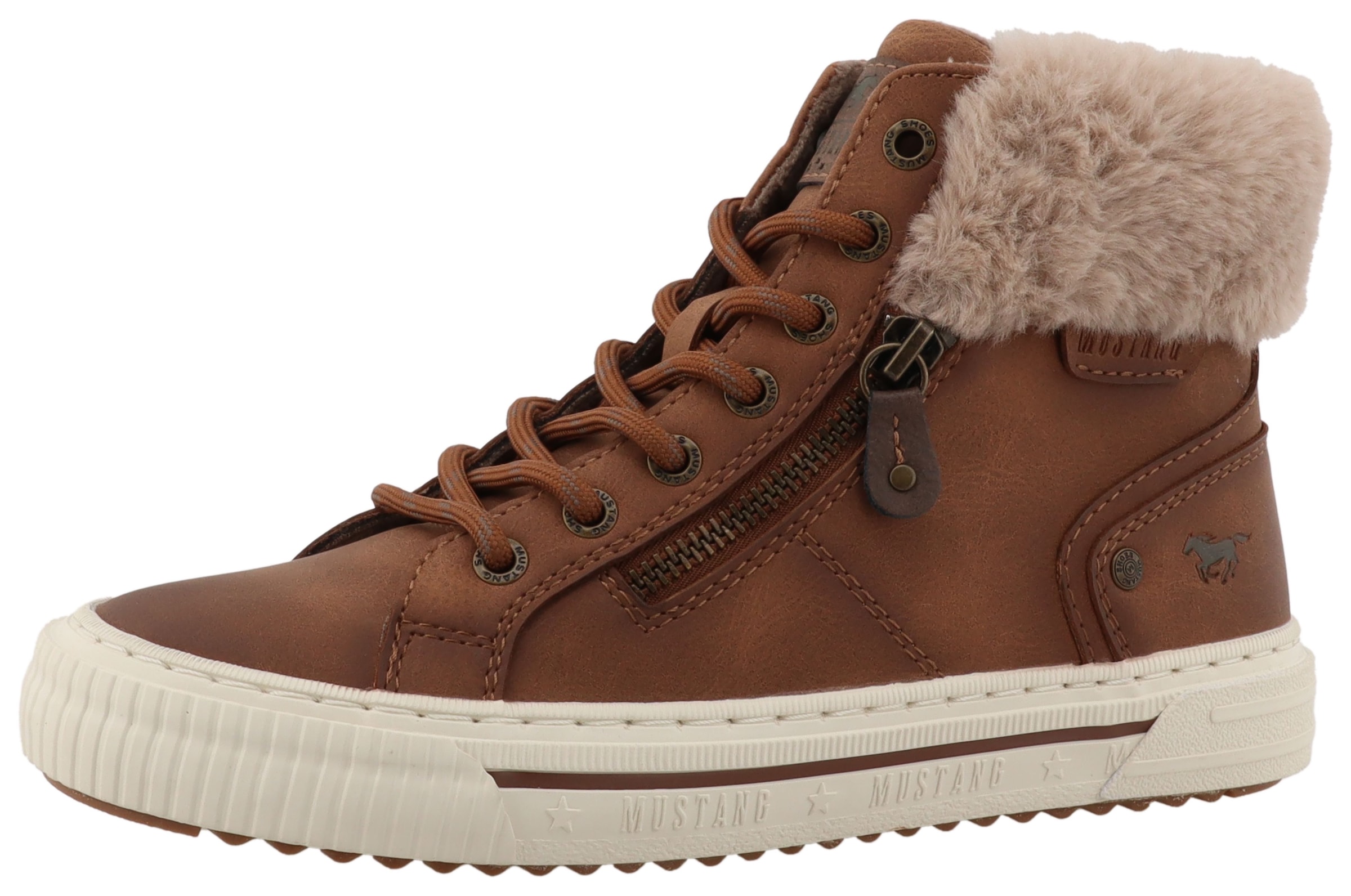 Mustang Shoes Winterboots »Kalua«  Plateausneaker, Winterboots mit Reißverschluss