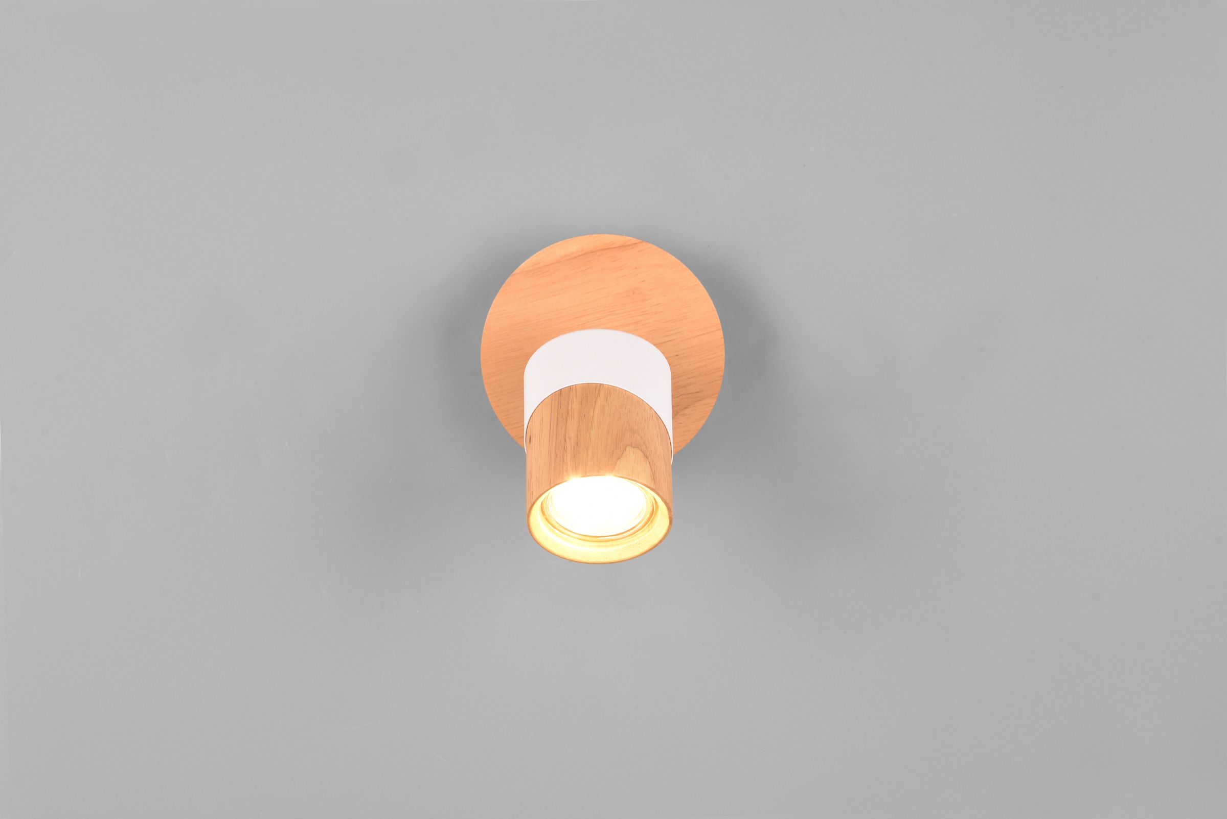 TRIO Leuchten Deckenstrahler »ARUNI, Spot 1-flammig Wandspot Deckenspot exkl 1x GU10 max 10W«, 1 flammig, Leuchtmittel GU10 | Leuchtmittel wechselbar, Wandstrahler mit ON/OFF-Schalter Materialmix Holz / Metall verstellbar