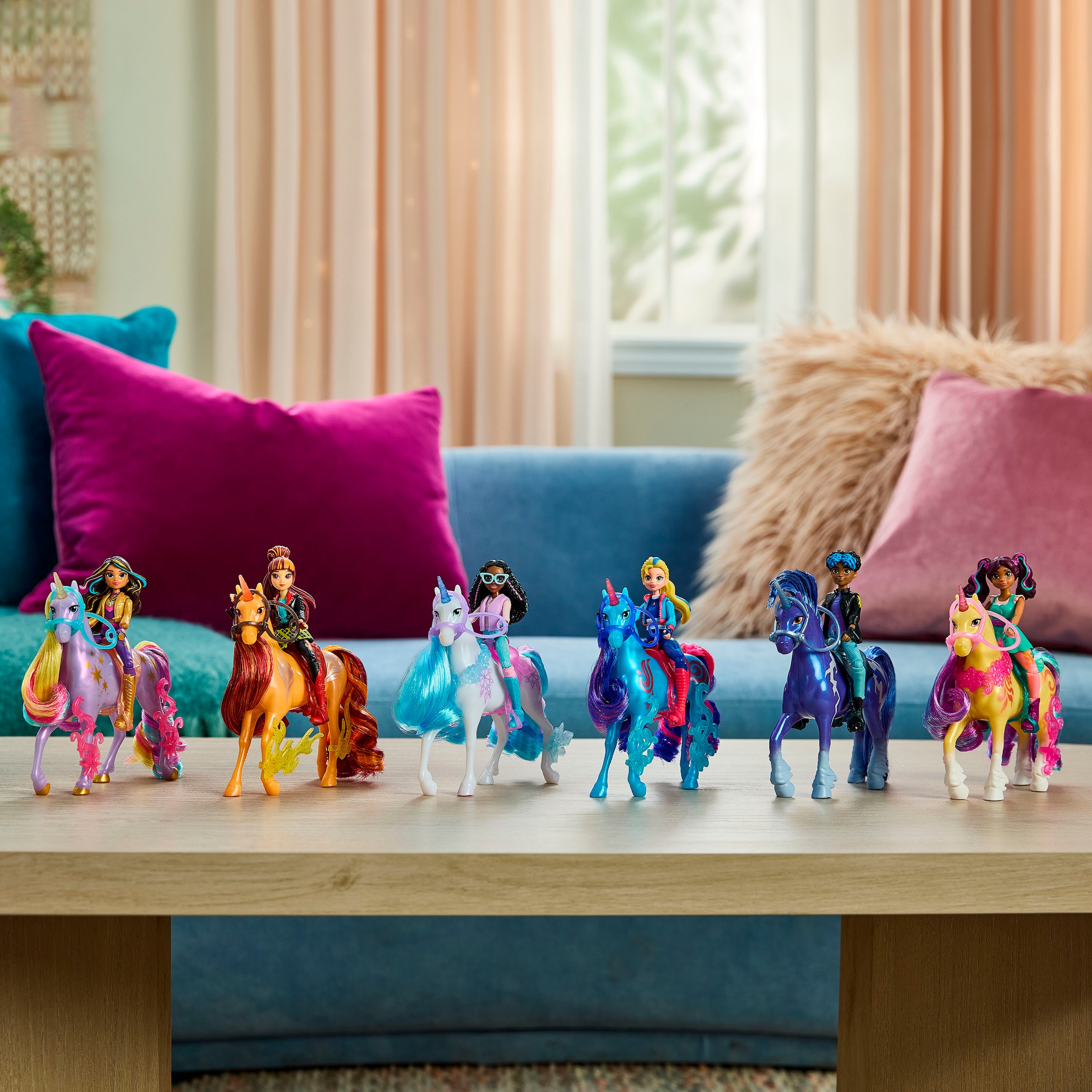 Spin Master Anziehpuppe »Unicorn Academy - Layla & Einhorn Glacier«, mit echter Mähne