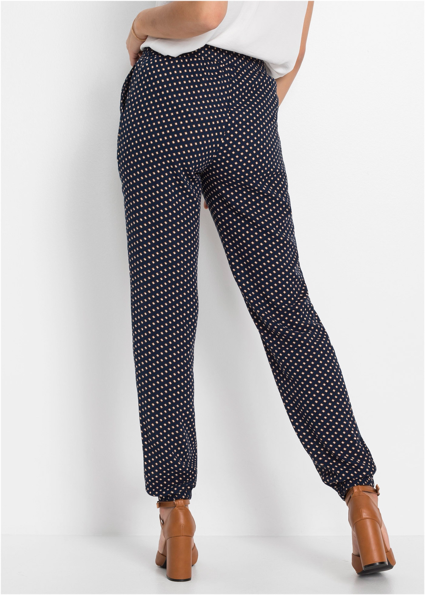 bonprix Schlupfhose »Schlupfhose aus reiner Viskose«  aus Viskose, elastischer Bund, lockere Passform, eleganter Stil
