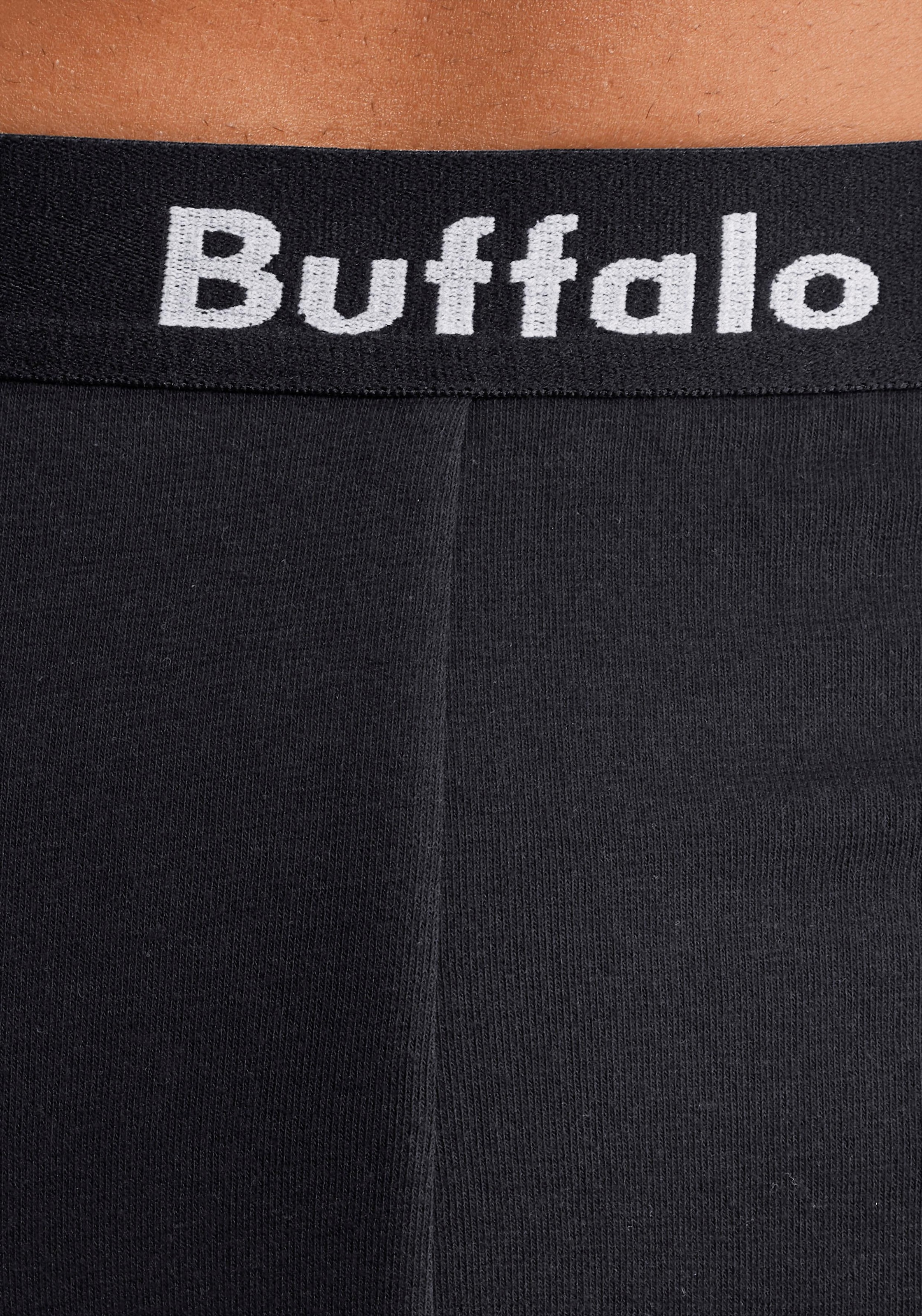 Buffalo Boxershorts, (Packung, 3 St.), in Hipster-Form mit Overlock-Nähten vorn