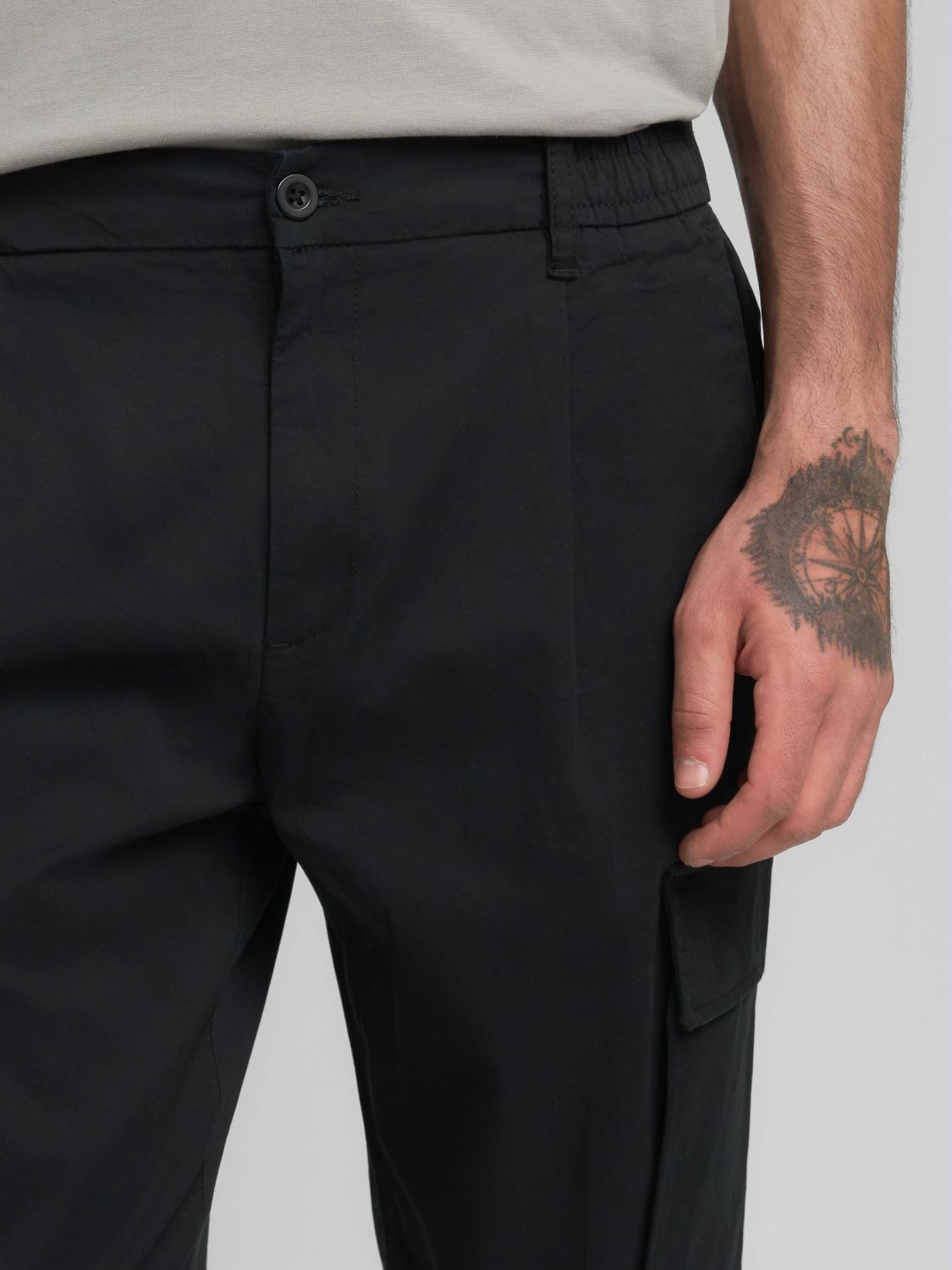 Replay Chinohose »Adhann«  aus Twill mit Cargotaschen, Tapered Fit