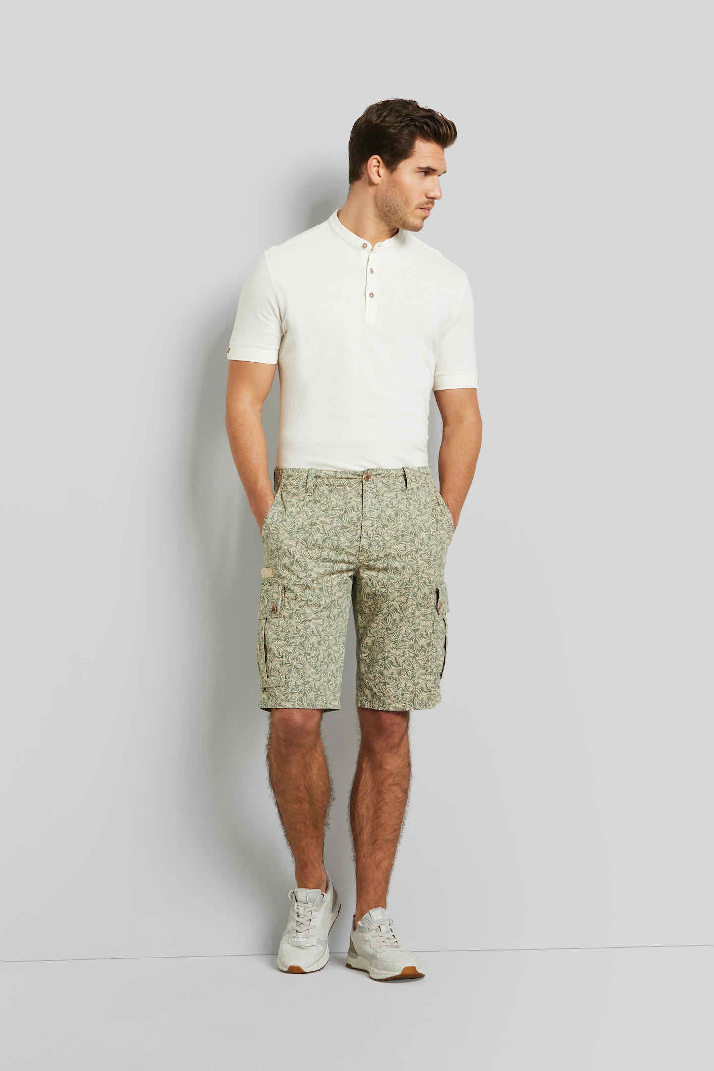 bugatti Bermudas, mit verschiedenen Taschenlösungen