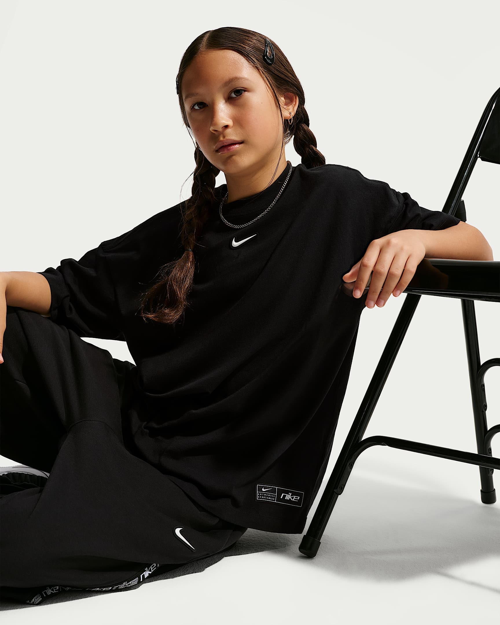 Nike Sportswear T-Shirt »G NSW TEE OS STREET VERT WINGS« für Mädchen und Jugendliche