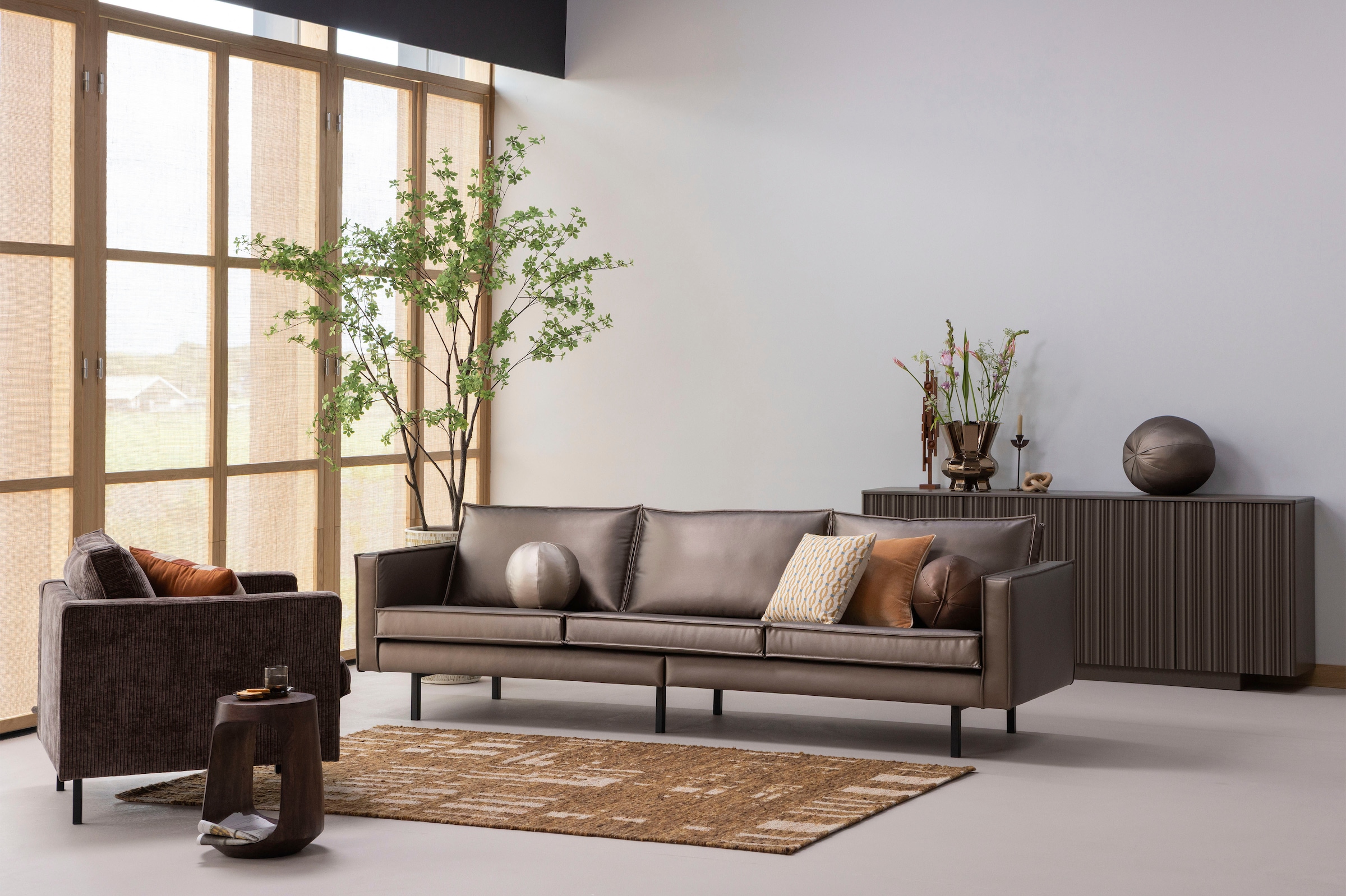 WOOOD Couchtisch »Bayo mit Massivmangoholz und organischer Form B 33 x T 33 x H 45 cm« Tragkraft 45–50 kg, ausschließlich Innenbereich, montiert geliefert