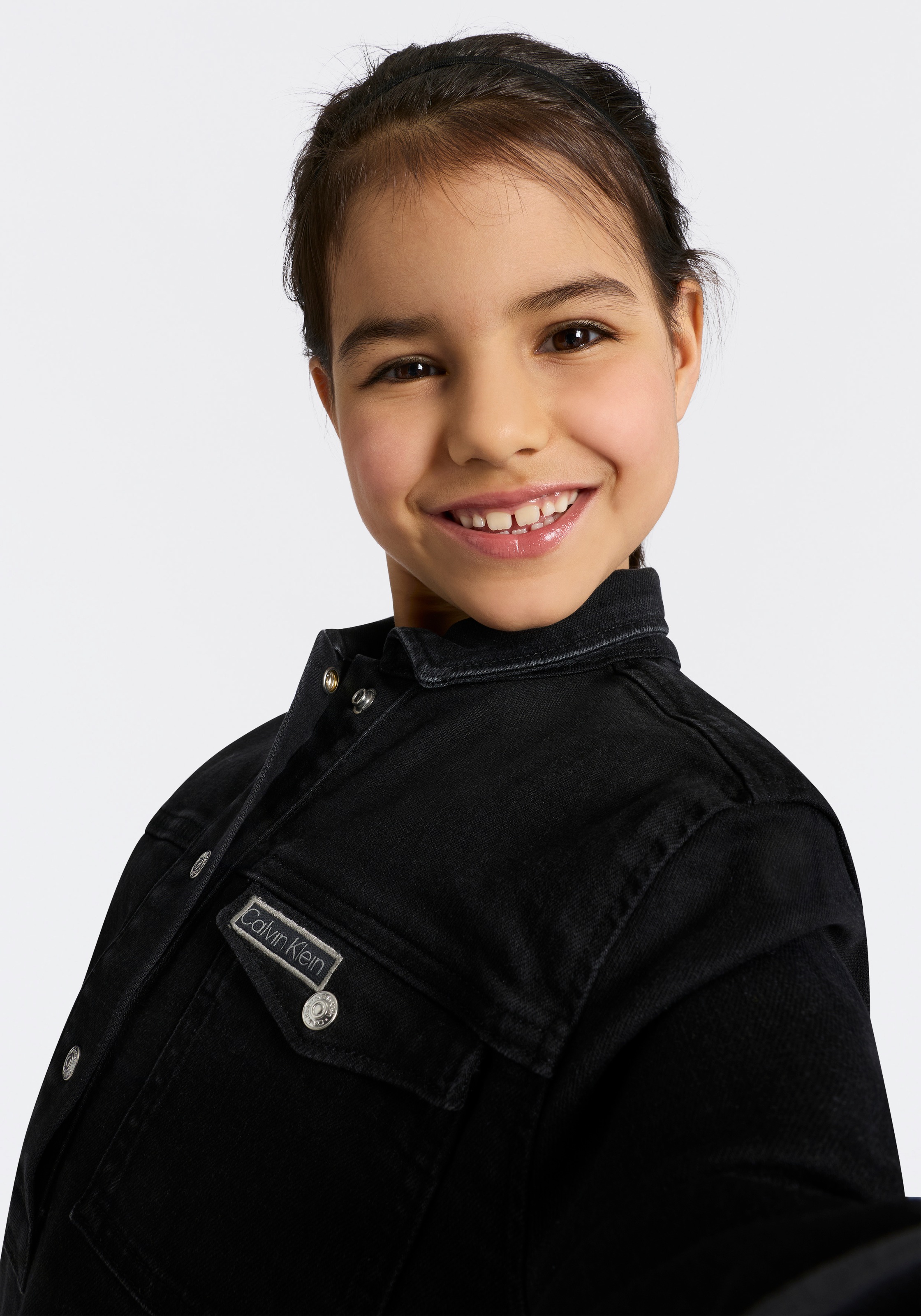 Calvin Klein Jeans Jeanskleid Brusttasche Regular fit, für Kinder bis 16 Jahre