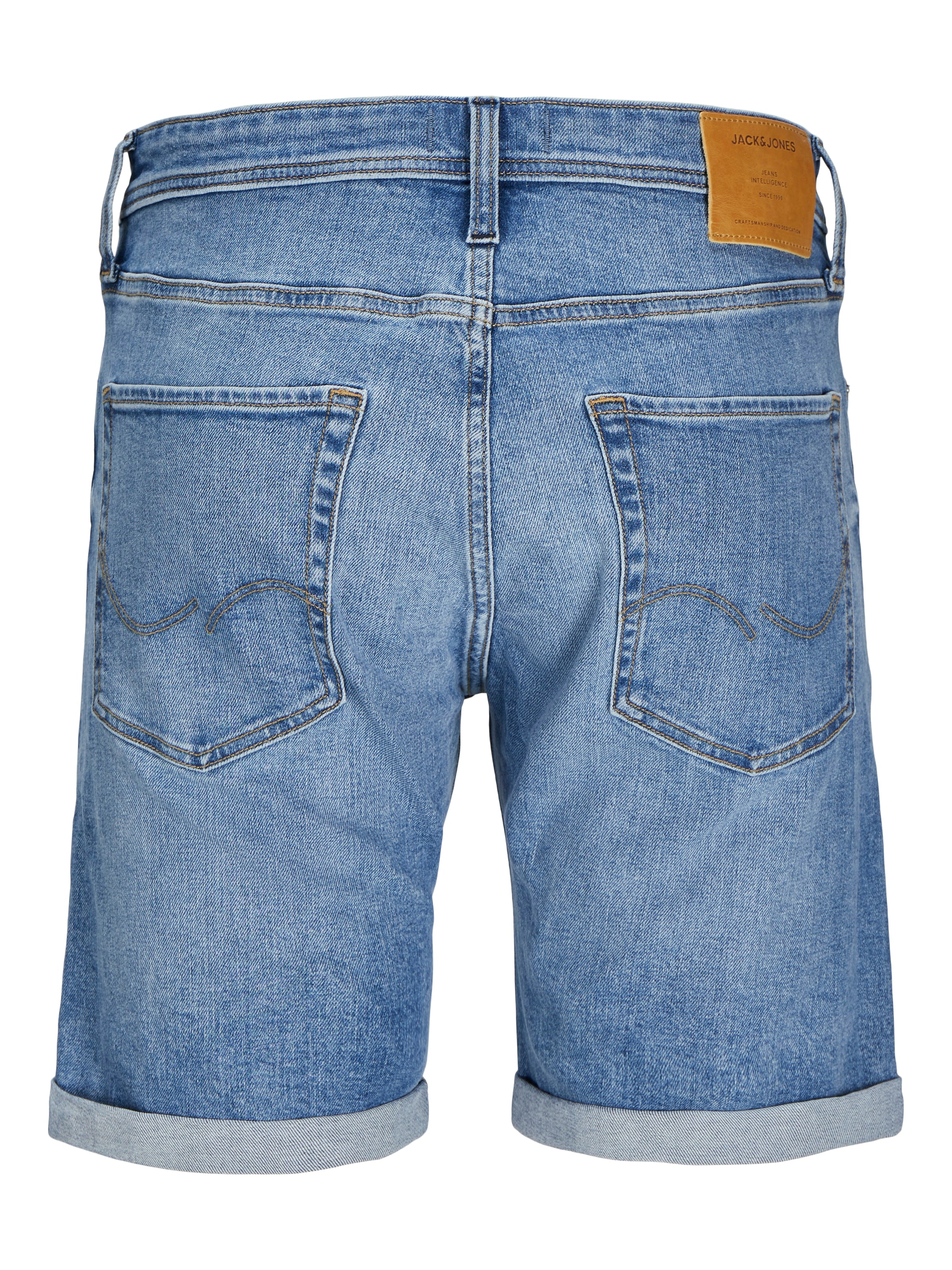 Jack & Jones Shorts »JJIORIGINAL mit stylischem Aufschlag und Knopf«, mit stylischem Aufschlag