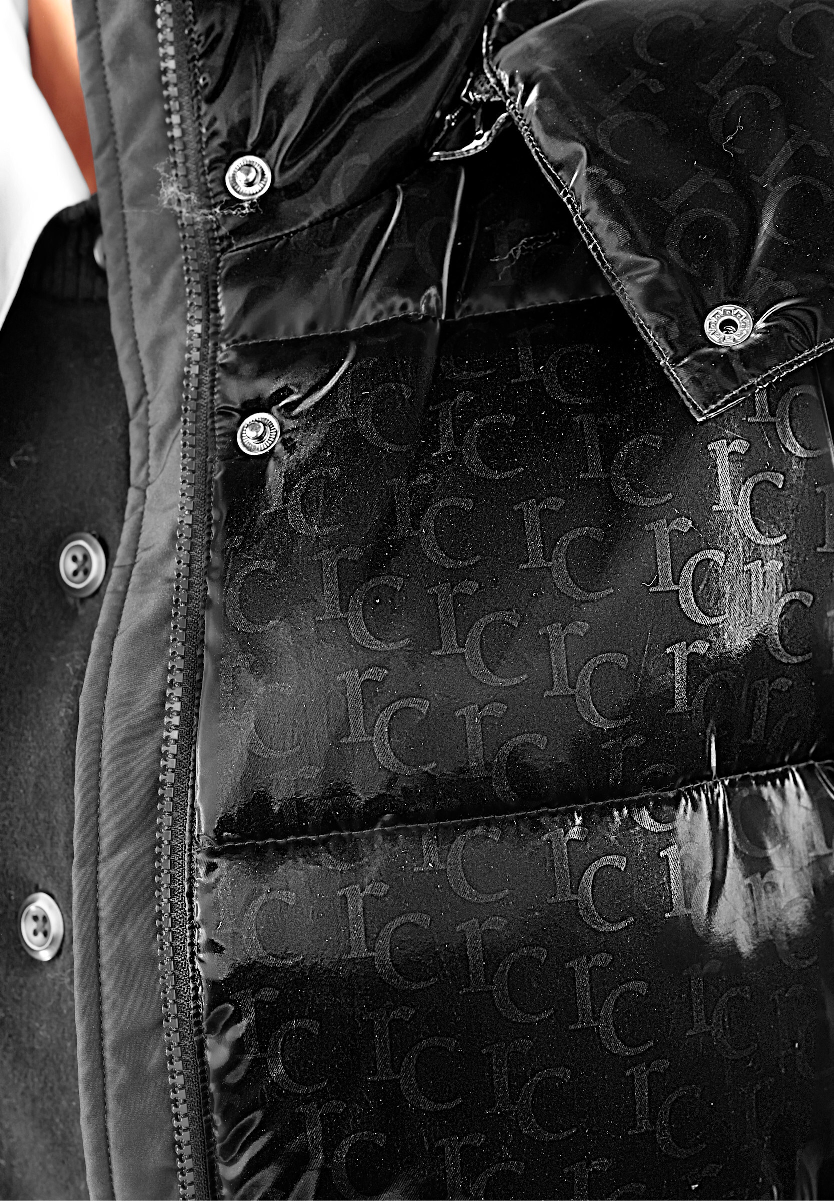 heine Steppjacke »Steppmantel Steppmantel in Ton-in-Ton-Optik« Abnehmbare Kapuze