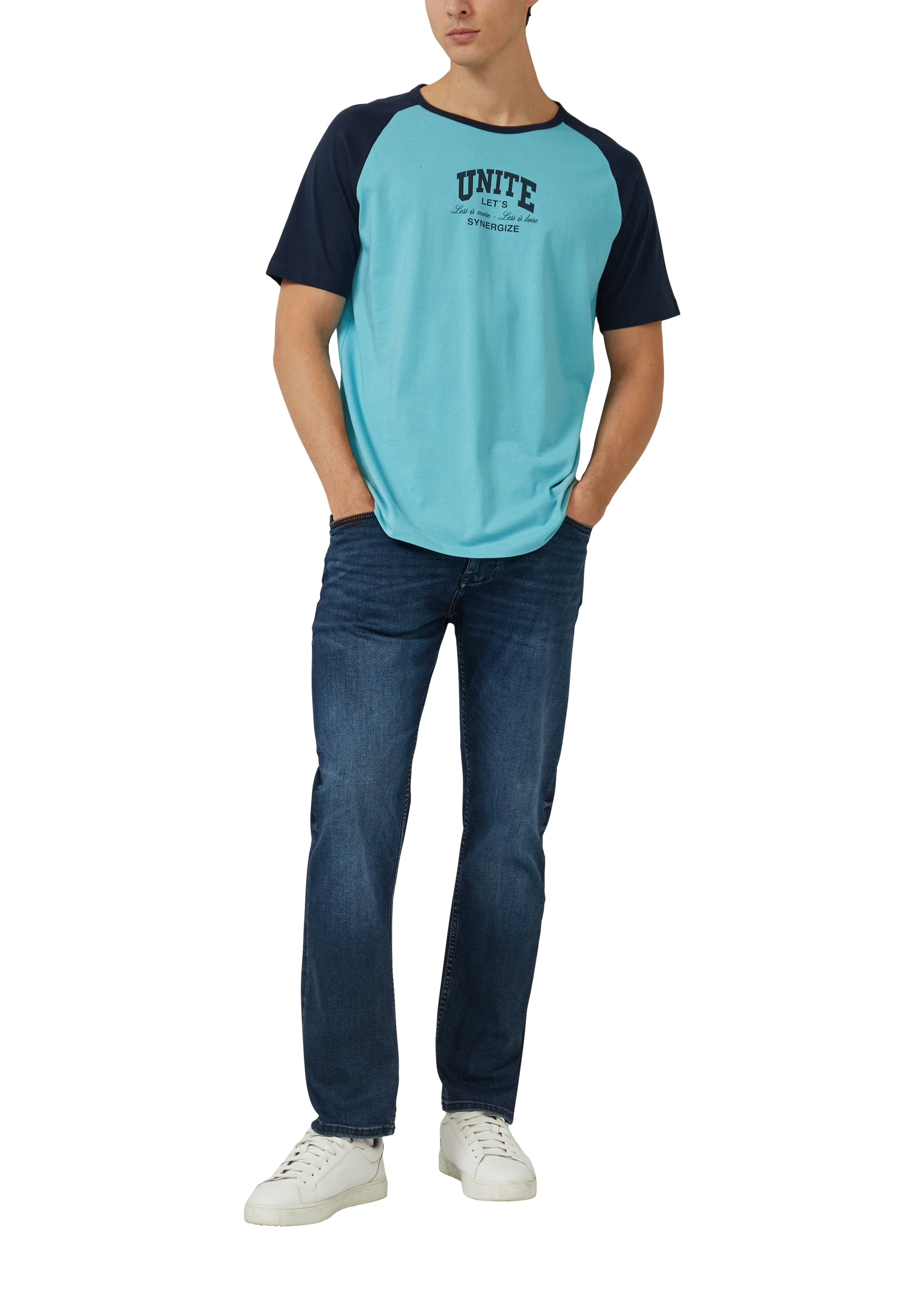 s.Oliver Kurzarmshirt im Collage-Stil und mit Print