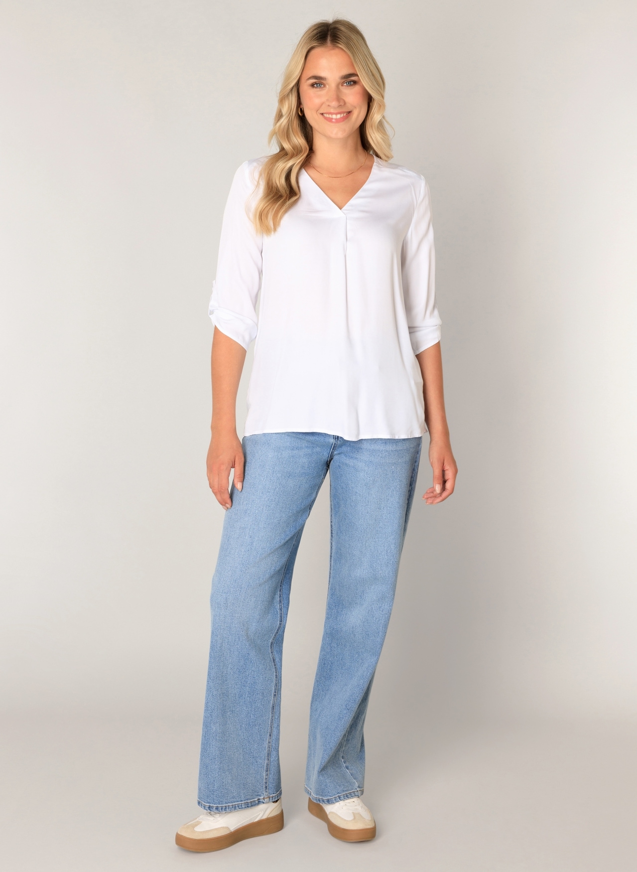Base Level Shirtbluse mit V-Ausschnitt