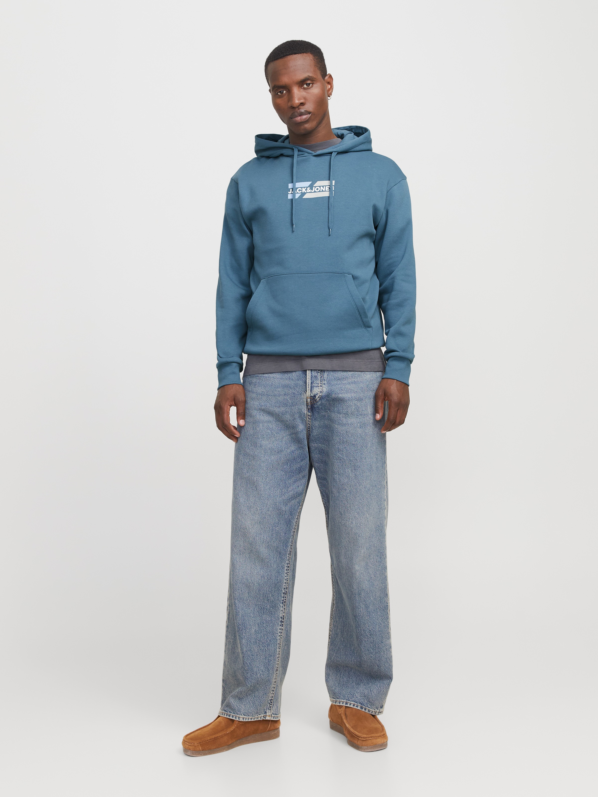 Jack & Jones Kapuzensweatshirt »JJECORP GRAPHIC SWEAT HOOD NOOS«, mit Logo Print