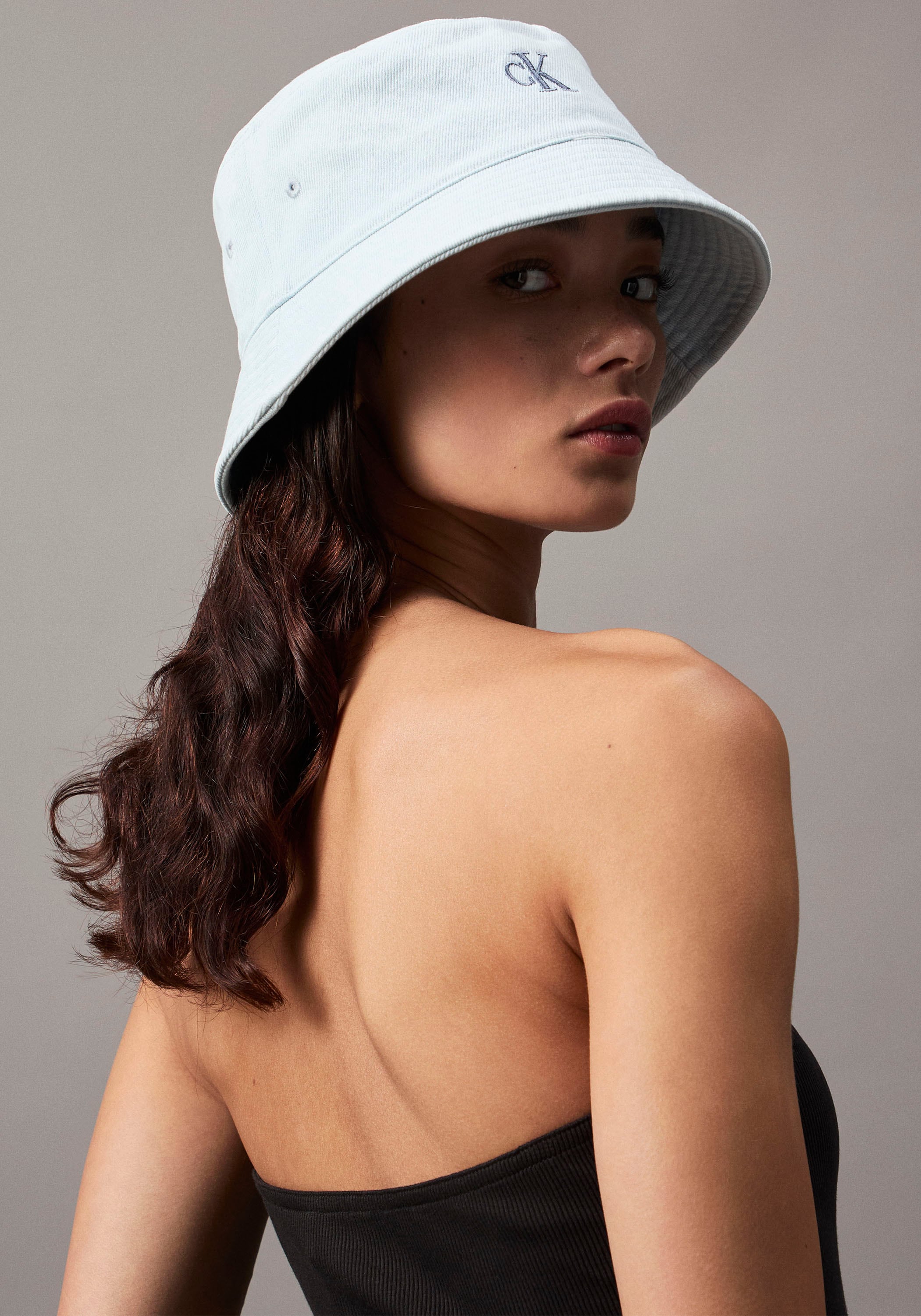 Calvin Klein Fischerhut »MONOGRAM EMBROIDERY DENIM BUCKET« onesize, Logo-Stickerei, reine Baumwolle