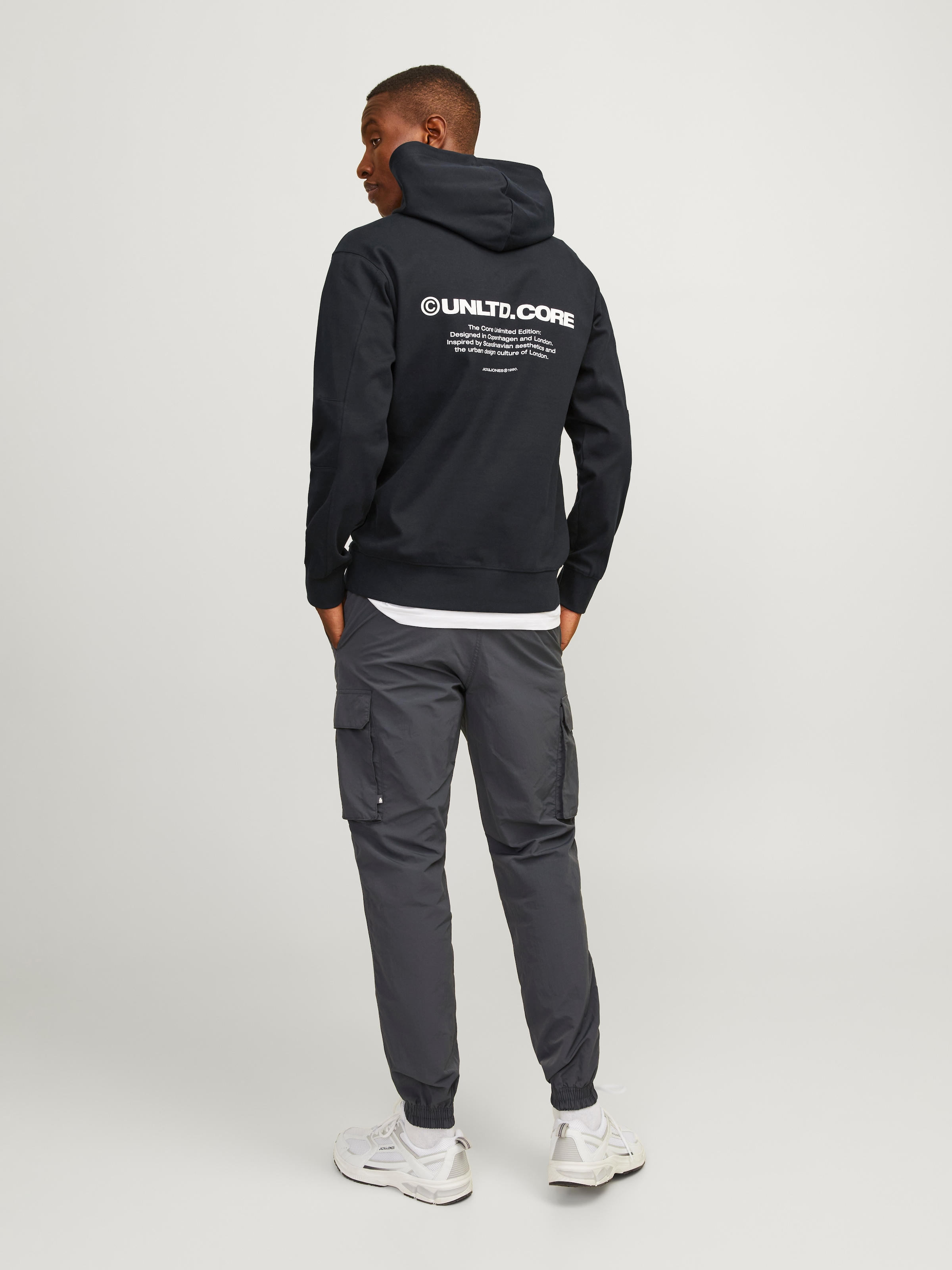Jack & Jones Kapuzensweatshirt »JCOAERO PRINT SWEAT HOOD NOOS«
