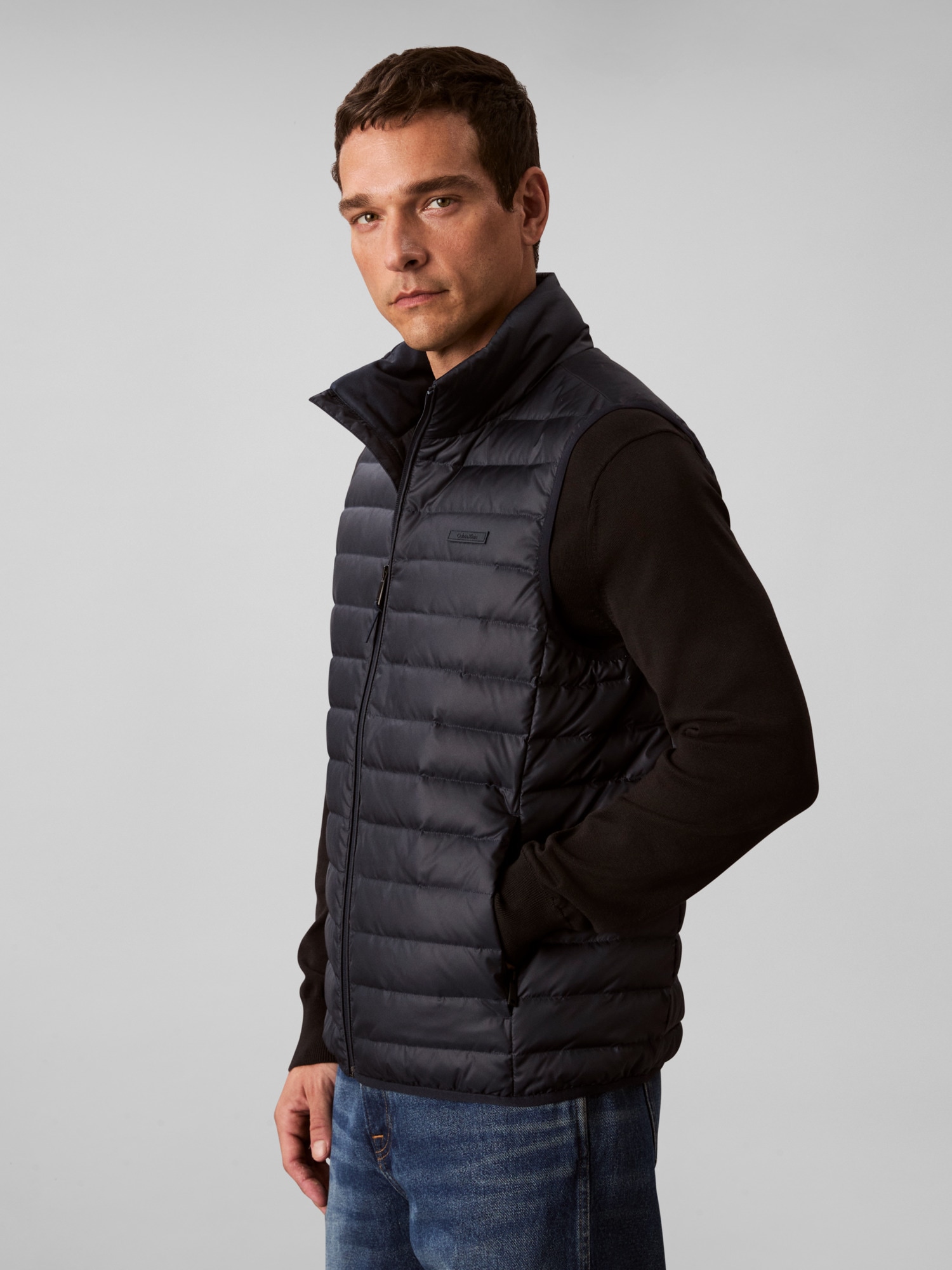 Calvin Klein Steppweste »SLVLSS LT WT NYLON PUFFER VEST« Mit Rundhalsausschnitt