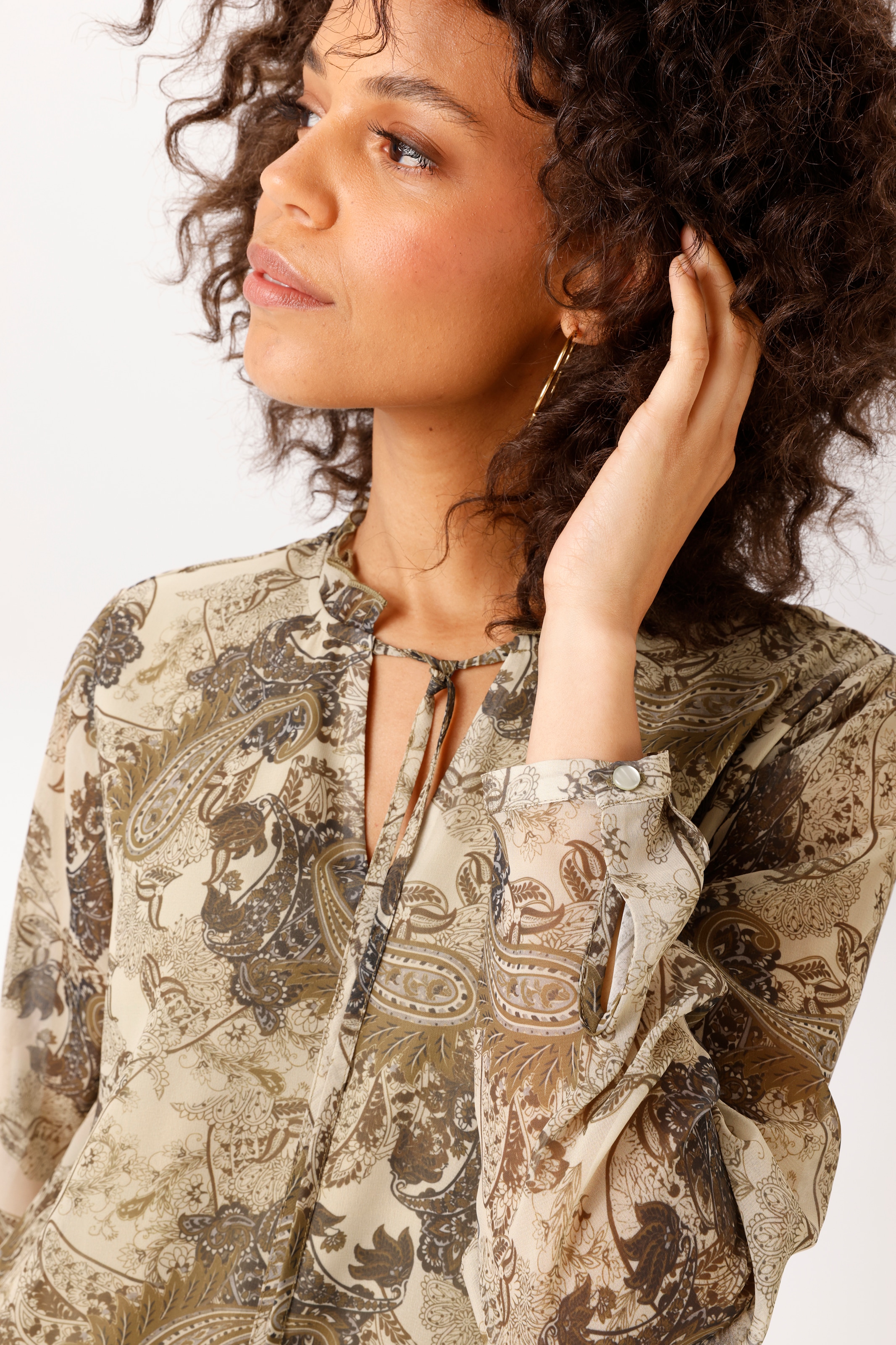 Aniston CASUAL Schlupfbluse mit farbharmonischem Paisley-Muster - NEUE KOLLEKTION